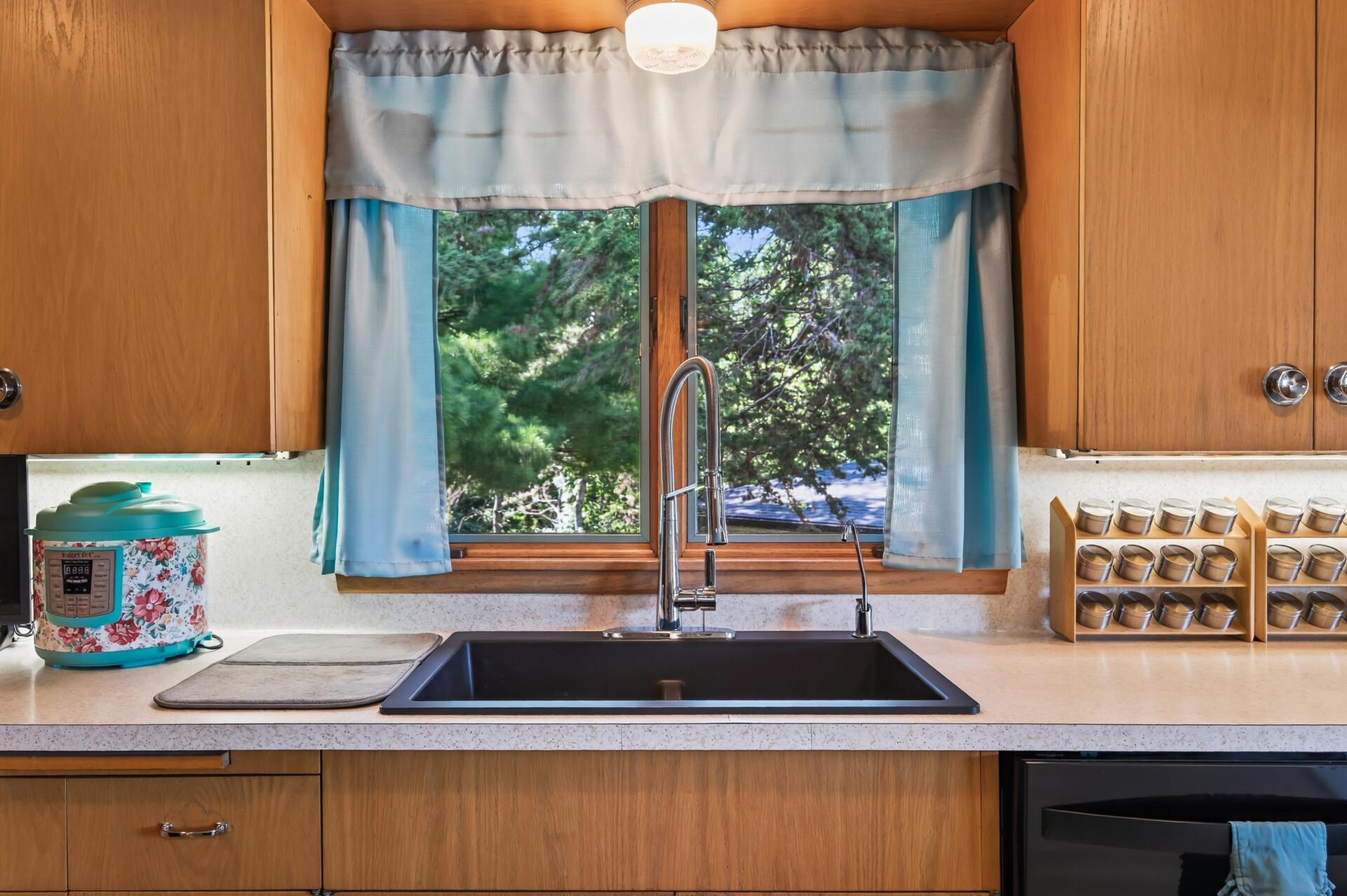 1472 Bridgeview Avenue Property Photo 37