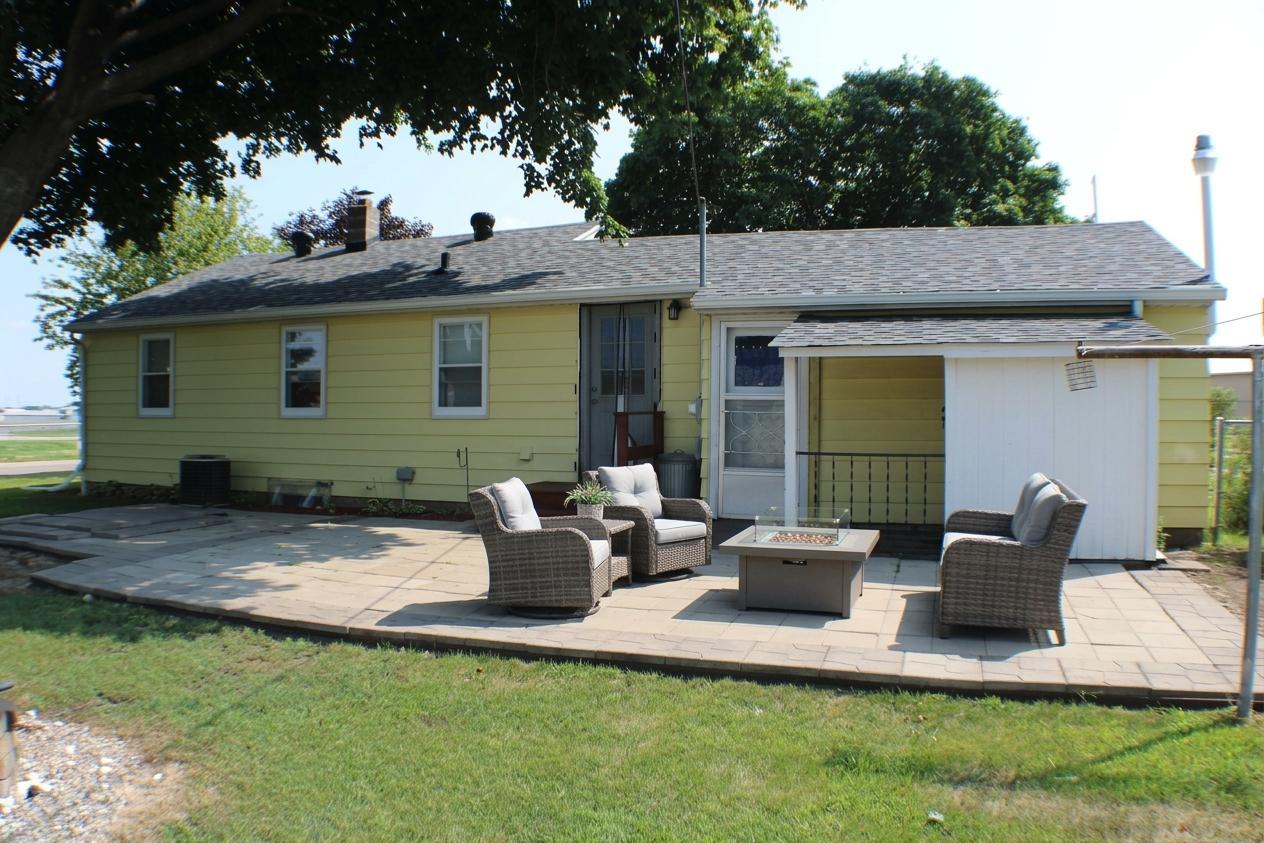 6300 60th Avenue N Property Photo 5