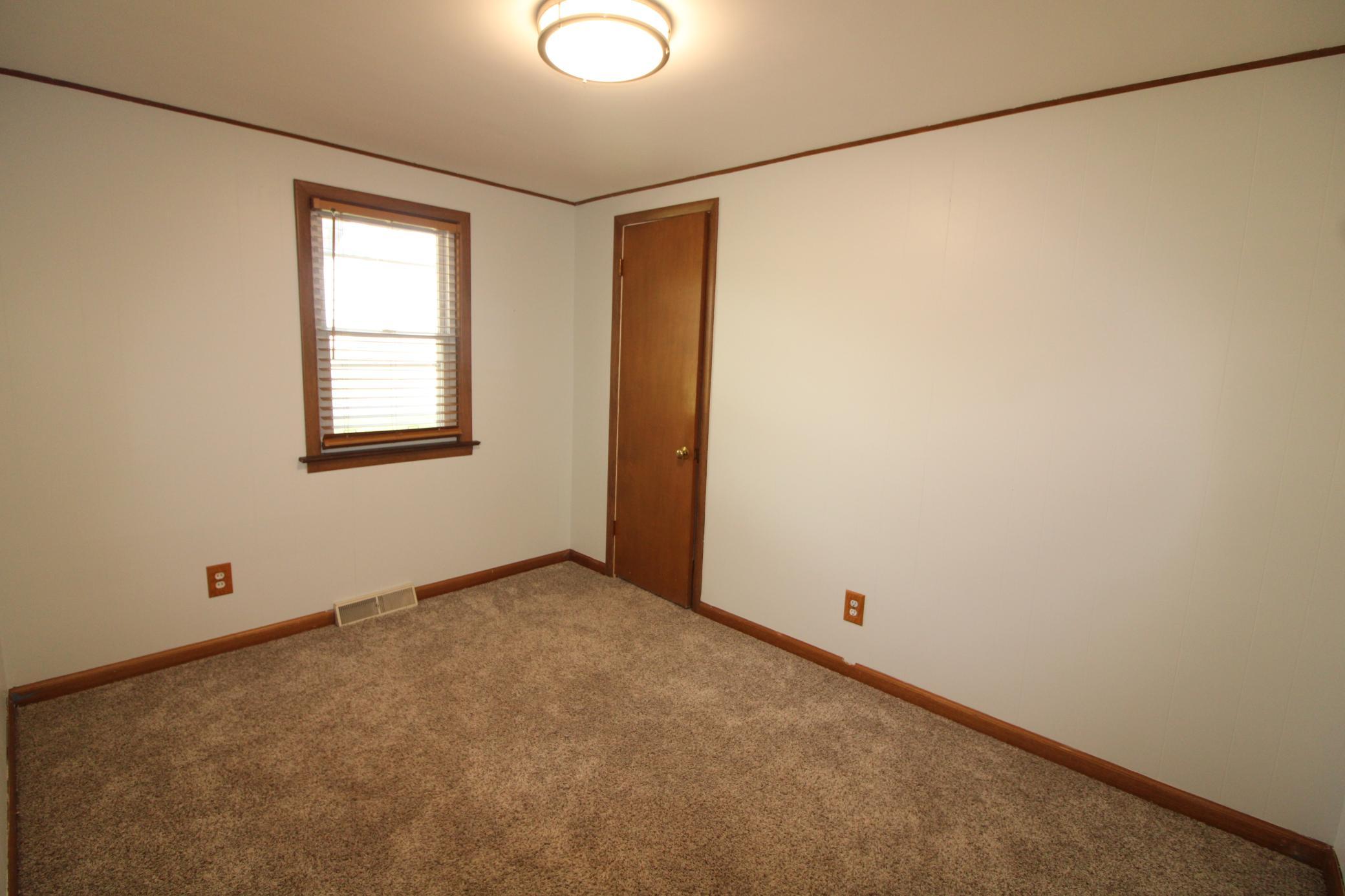 6300 60th Avenue N Property Photo 9