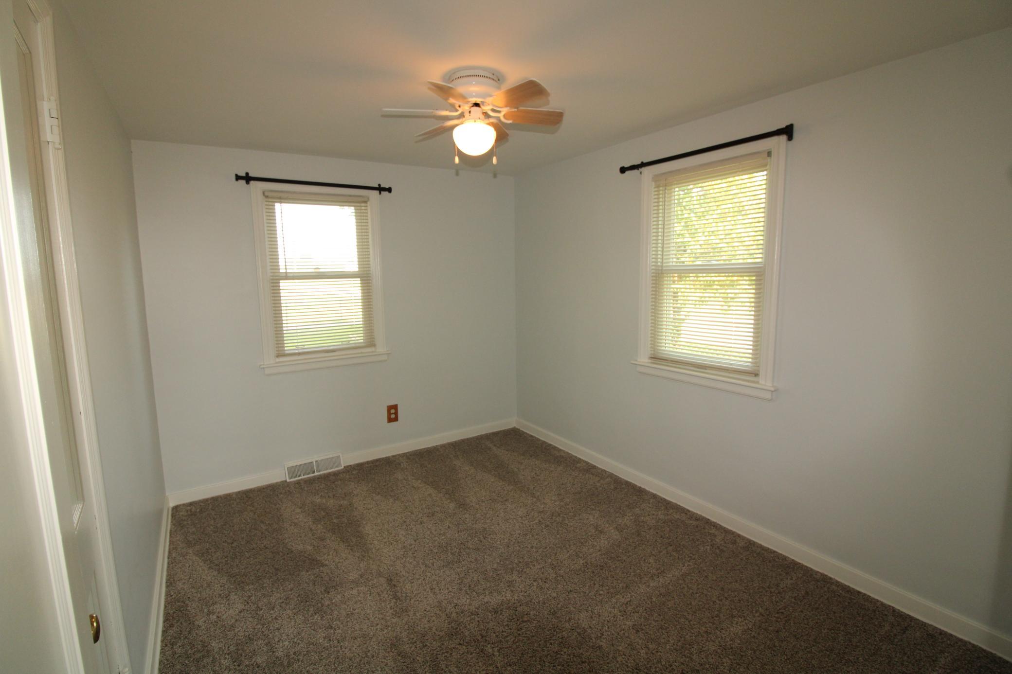 6300 60th Avenue N Property Photo 10