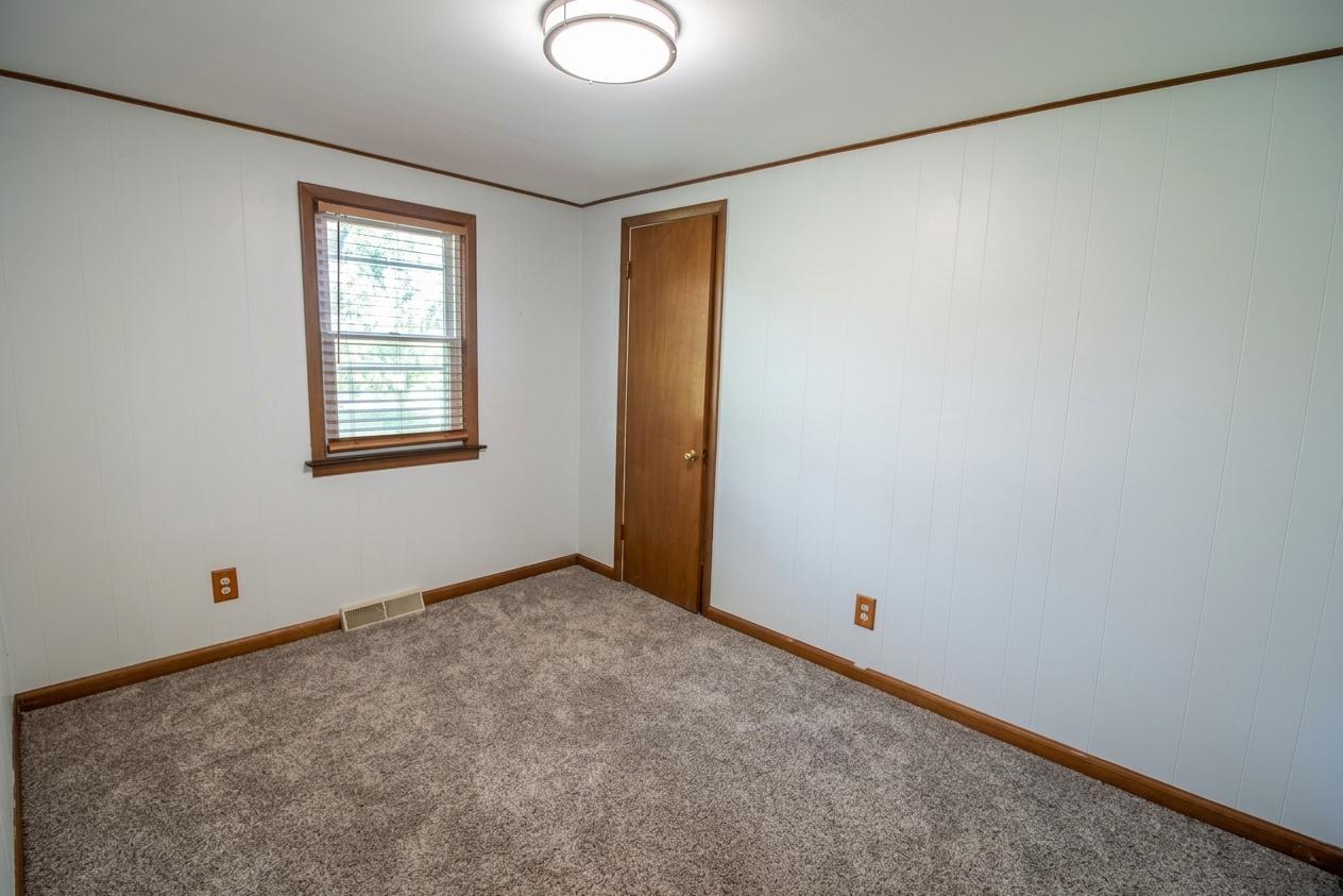 6300 60th Avenue N Property Photo 16