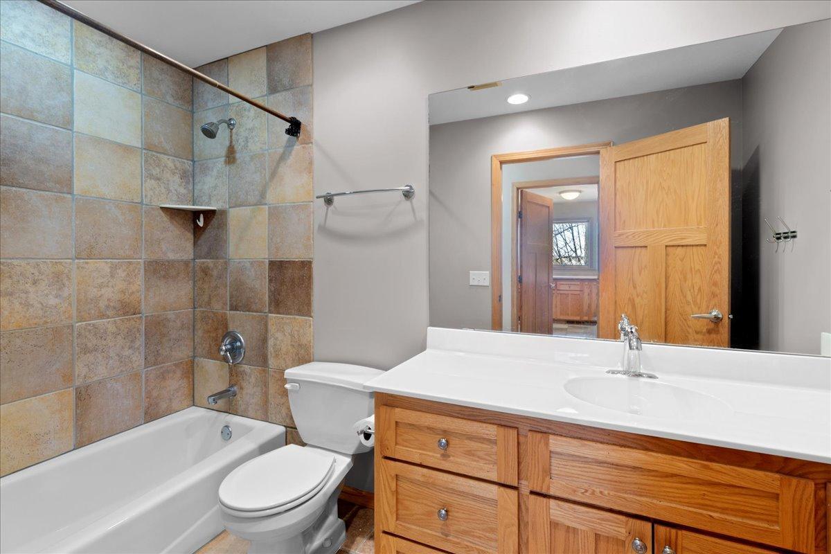 1255 Irvine Drive Property Photo 12