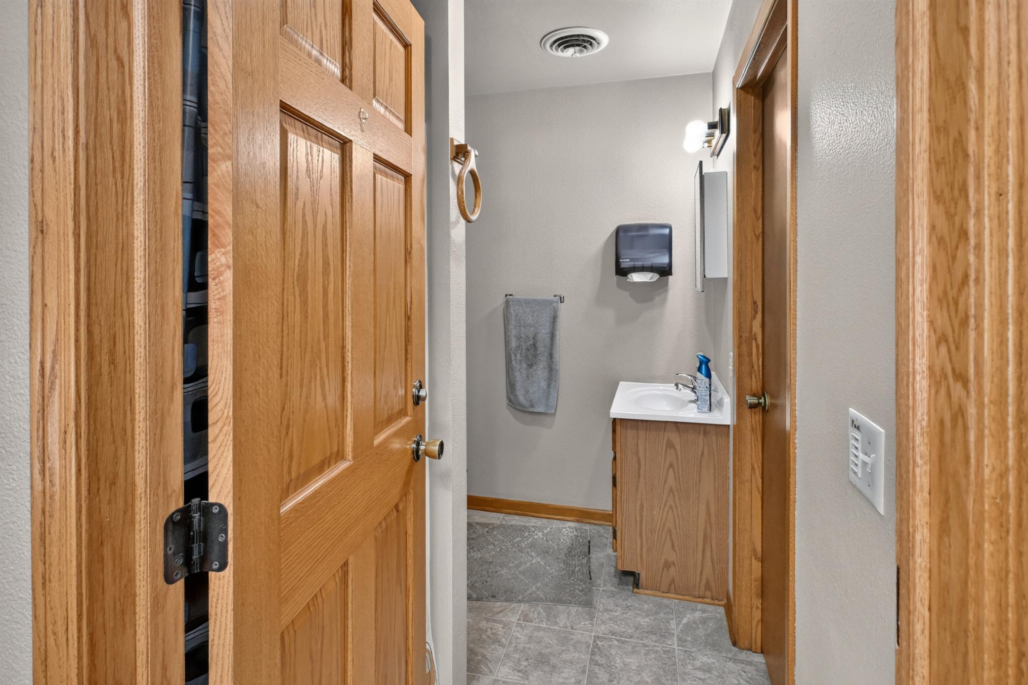 43553 State Highway 28 Property Photo 52
