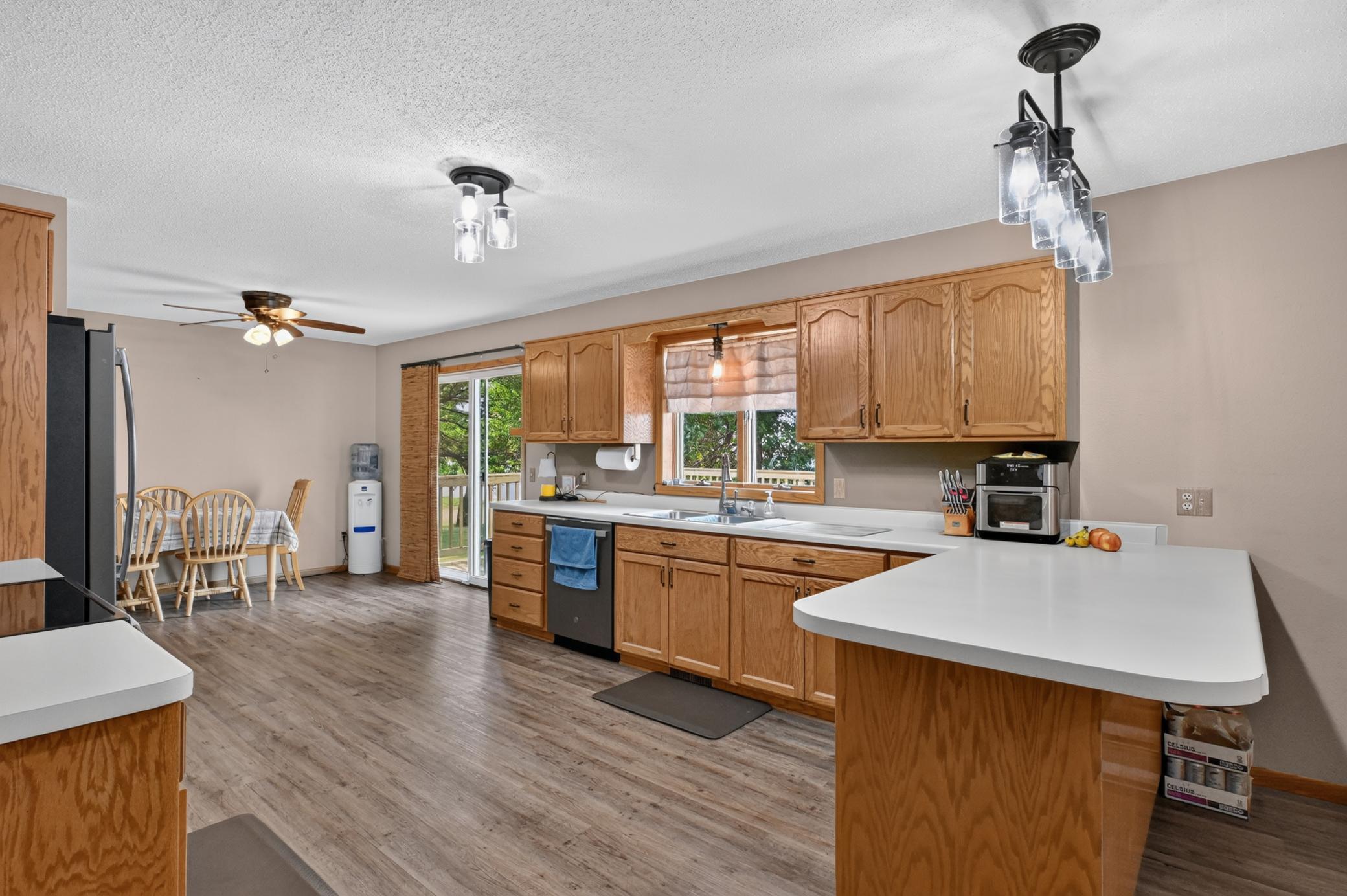 43553 State Highway 28 Property Photo 94