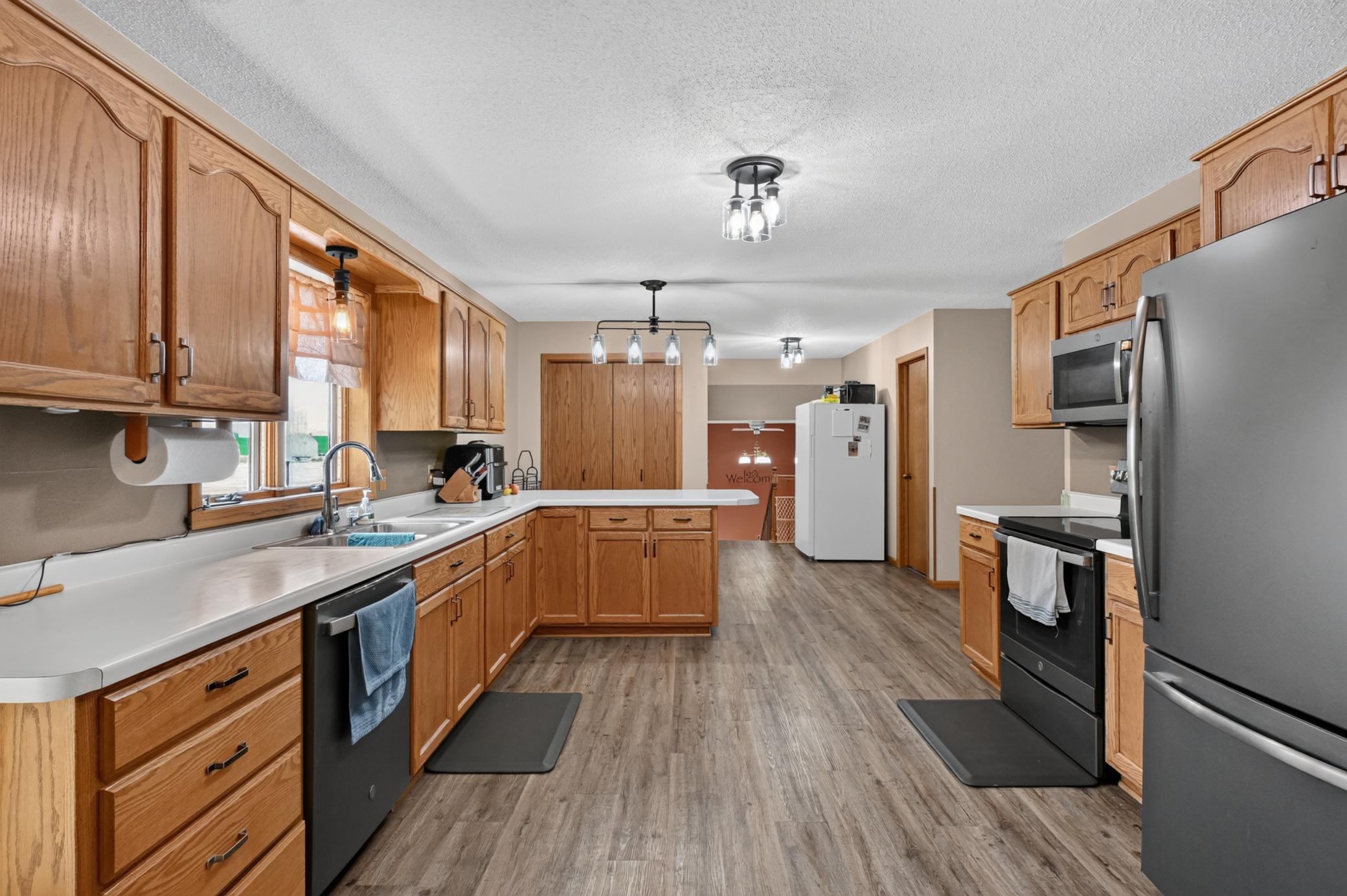 43553 State Highway 28 Property Photo 101