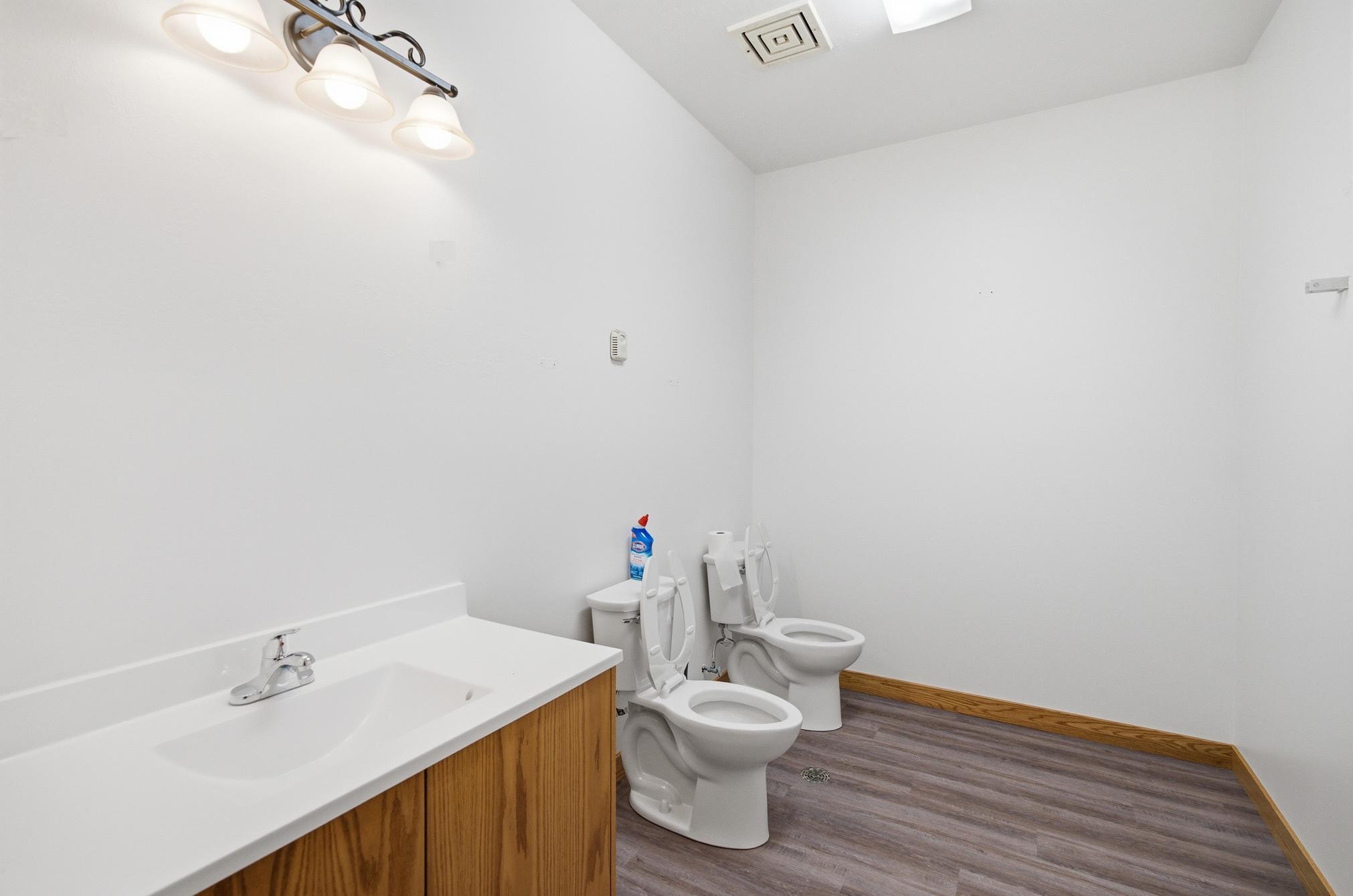 290 1st Avenue Ne Property Photo 23