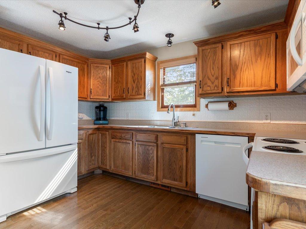 39523 State Highway 47 Property Photo 6