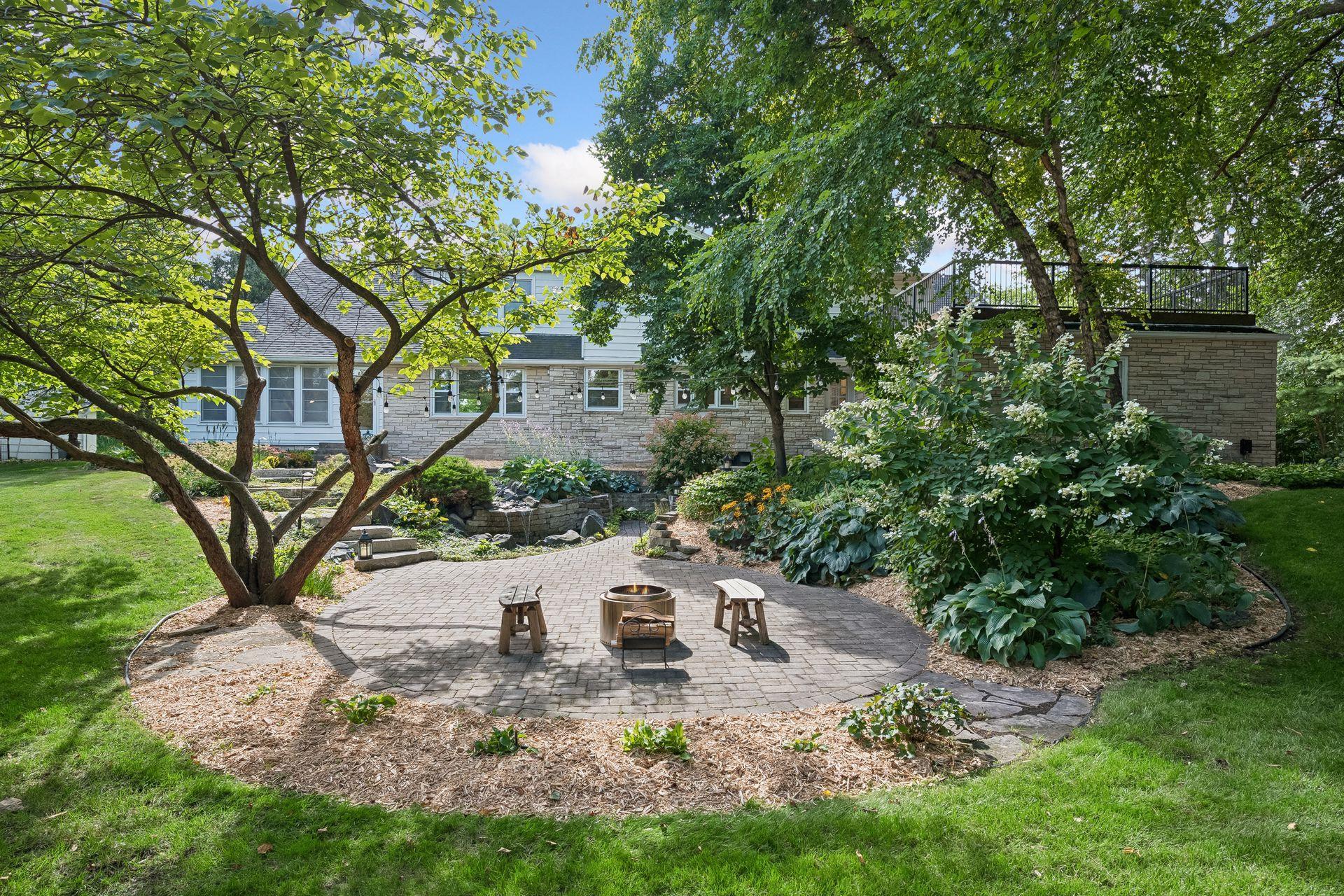 4808 Woodhill Way Property Photo 12