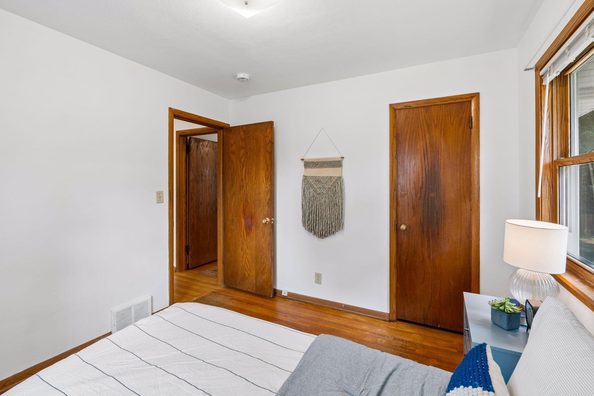 9235 Queen Avenue S Property Photo 21
