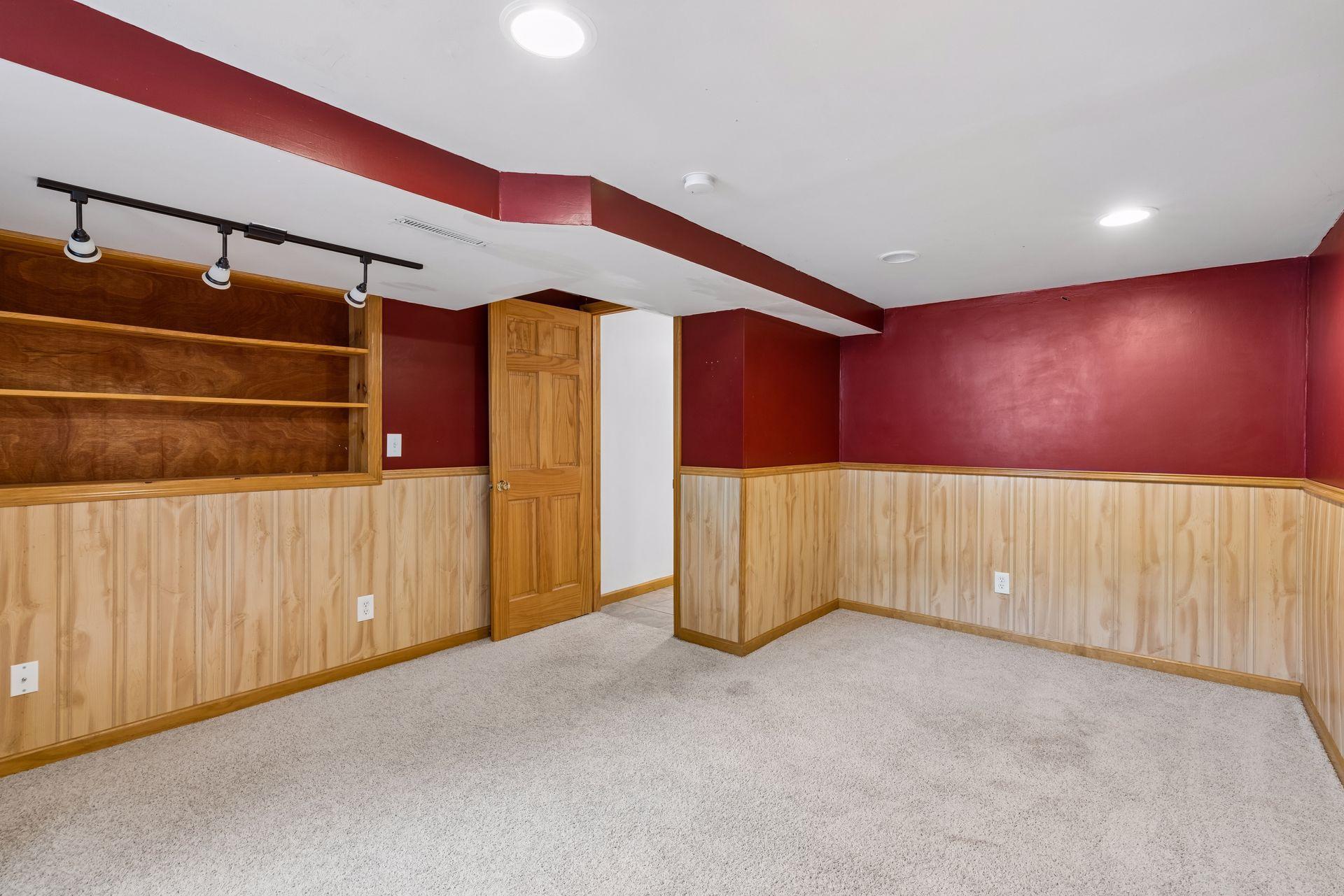 9235 Queen Avenue S Property Photo 25