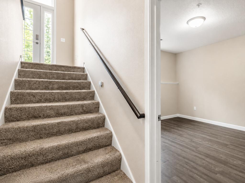 3049 Bluestem Trail Property Photo 3