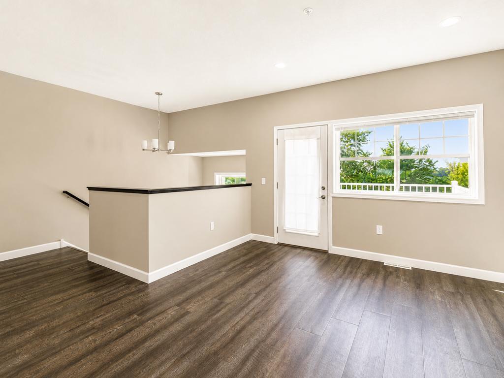 3049 Bluestem Trail Property Photo 8
