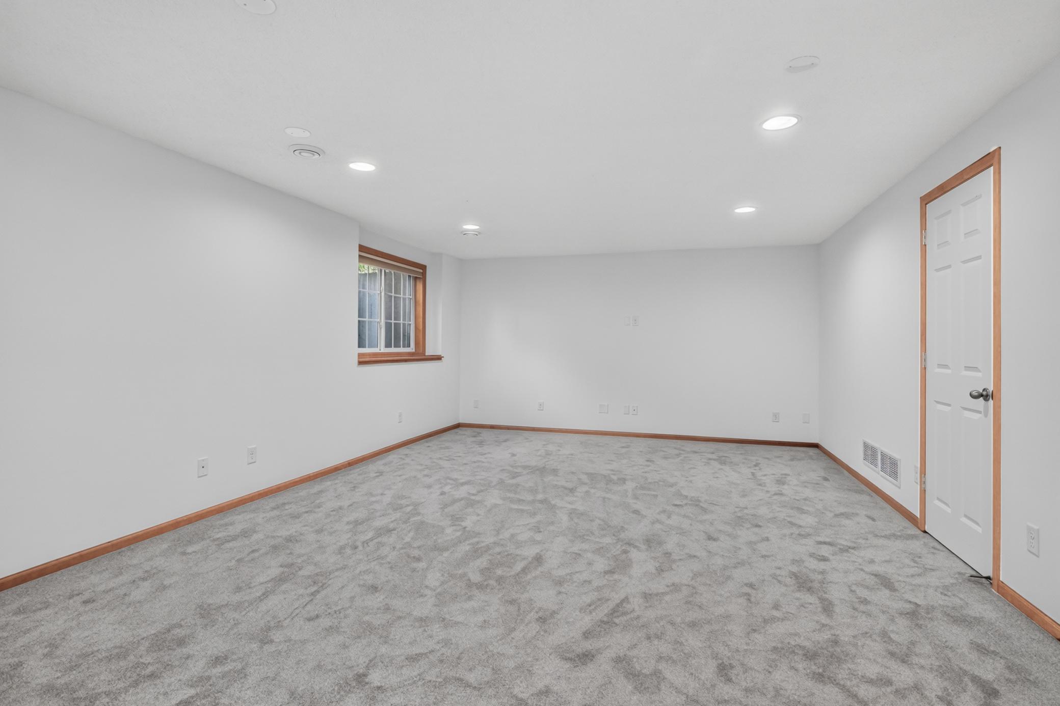 10008 Iris Lane Property Photo 22