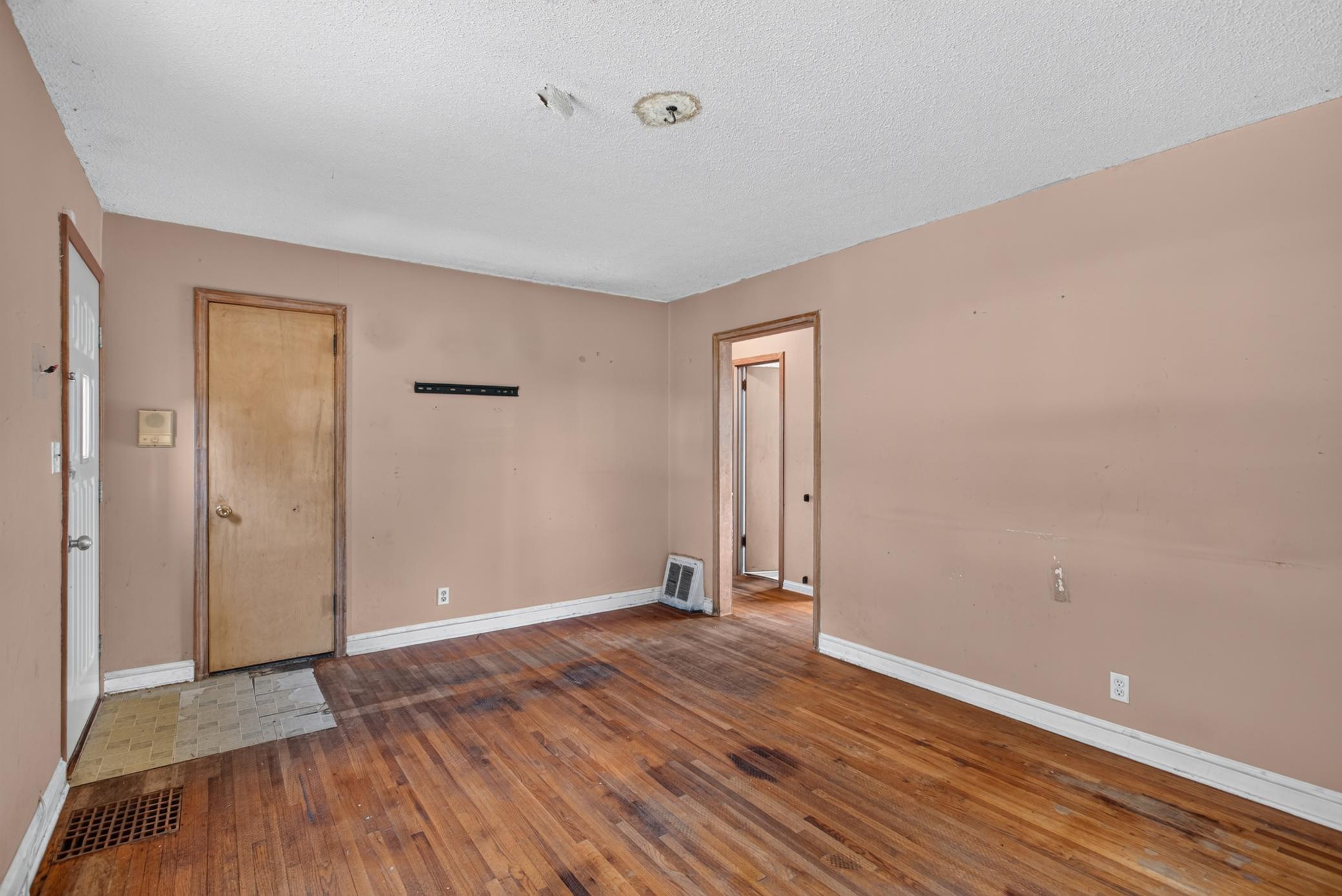 5737 37th Avenue S Property Photo 5