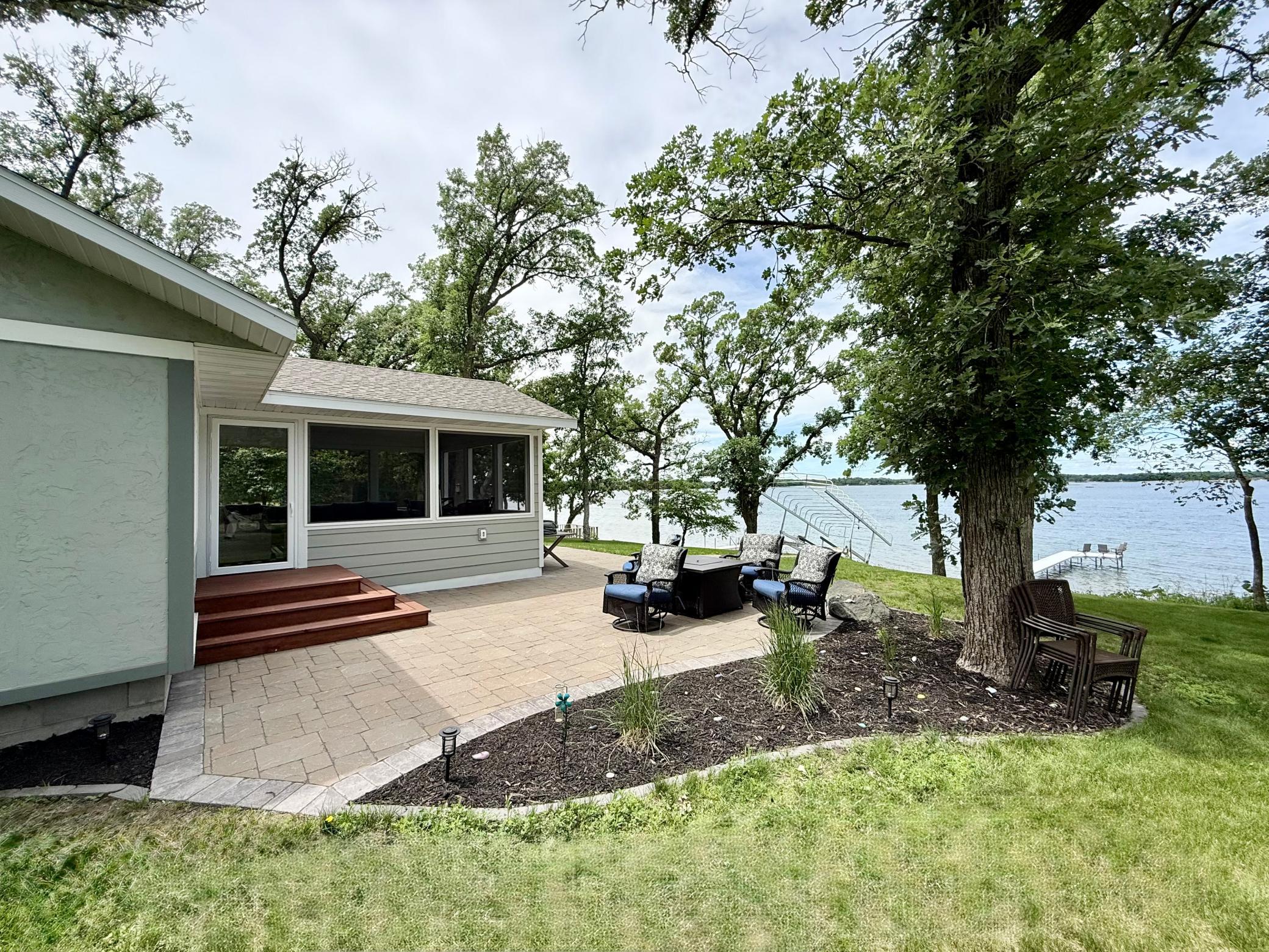 45325 Lamplight Drive Property Photo 6