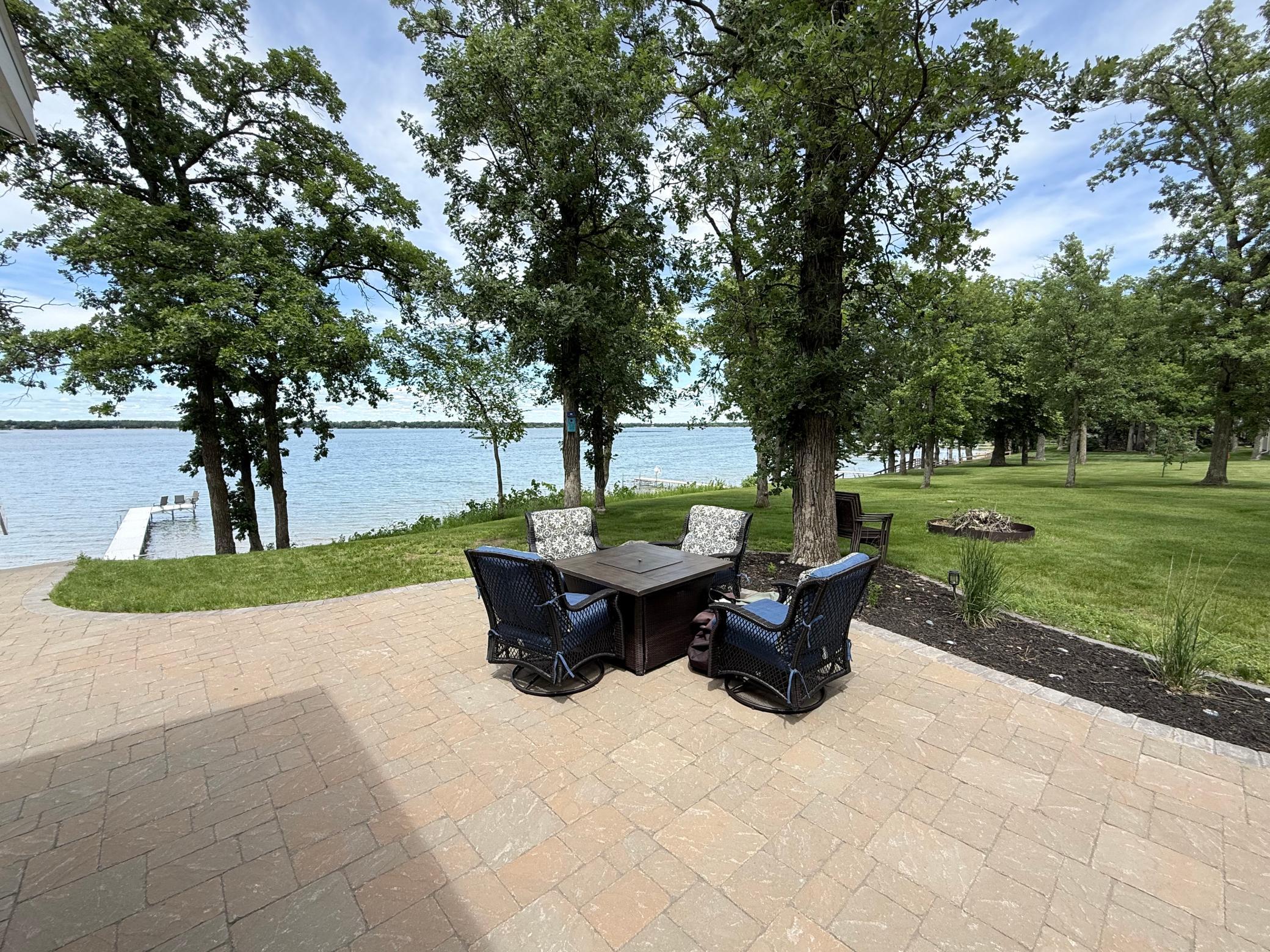 45325 Lamplight Drive Property Photo 10