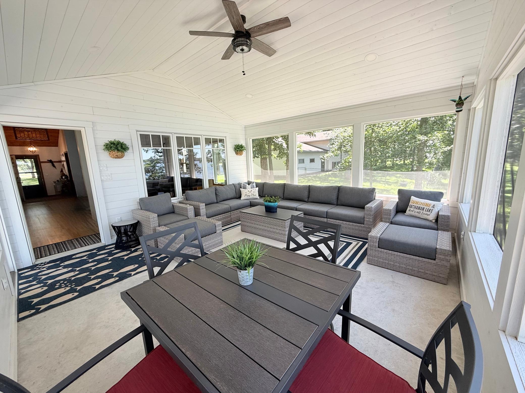 45325 Lamplight Drive Property Photo 12