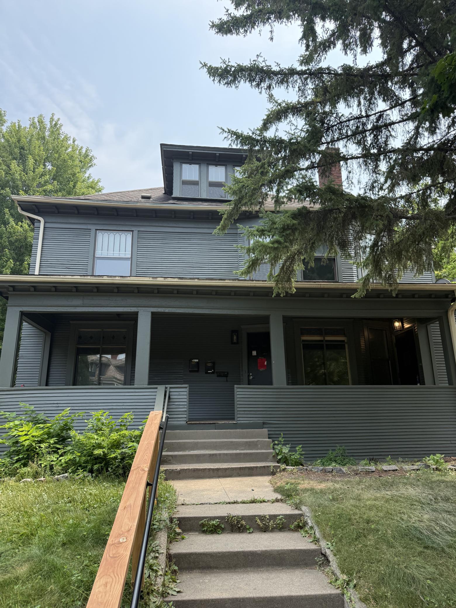 2209 Aldrich Avenue S Property Photo 1