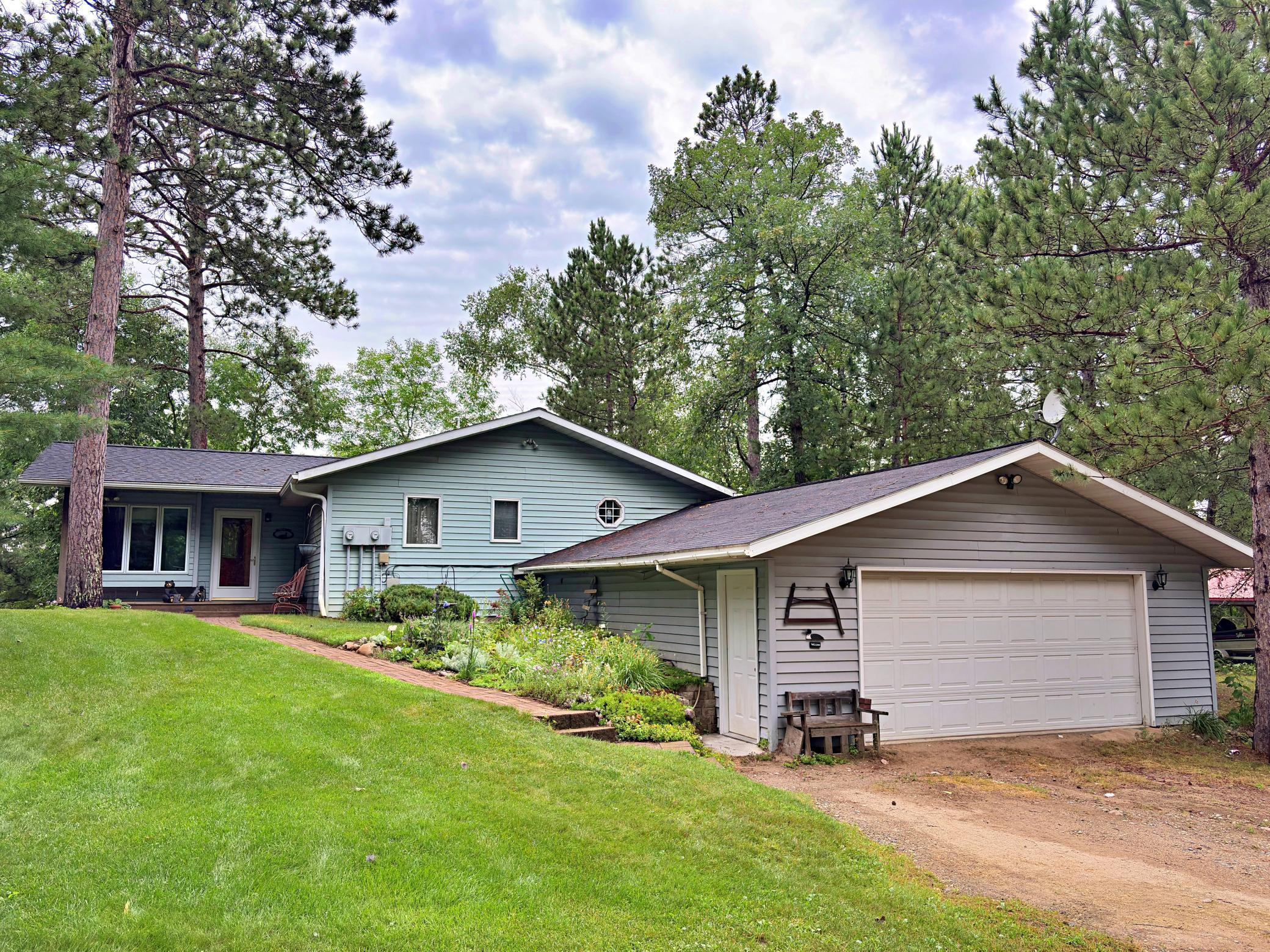9962 Knotty Pine Drive Property Photo 1