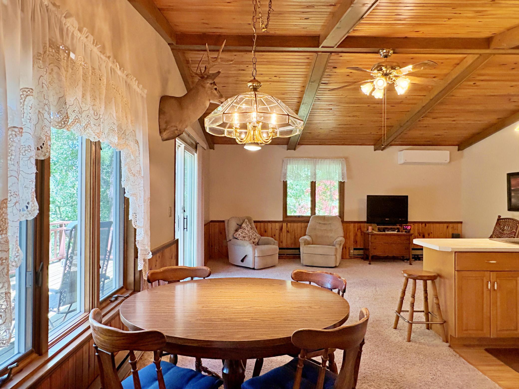 9962 Knotty Pine Drive Property Photo 8