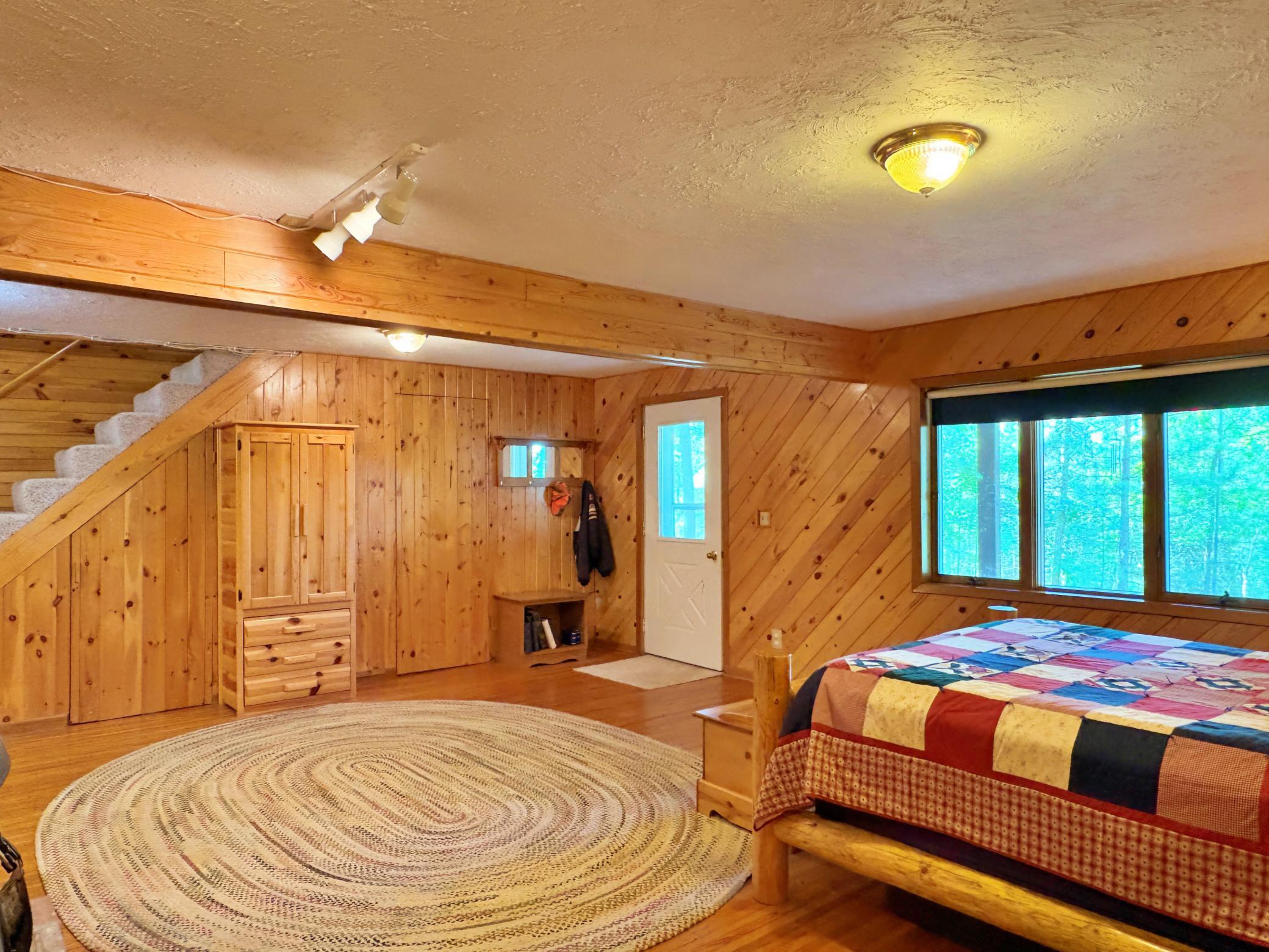 9962 Knotty Pine Drive Property Photo 18