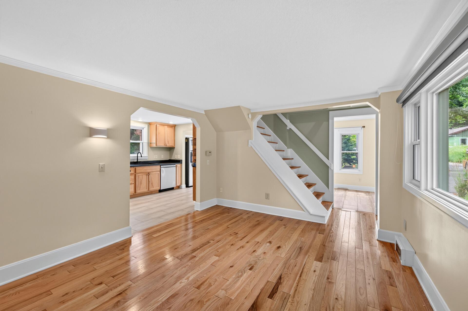 220 S Roosevelt Street Property Photo 6