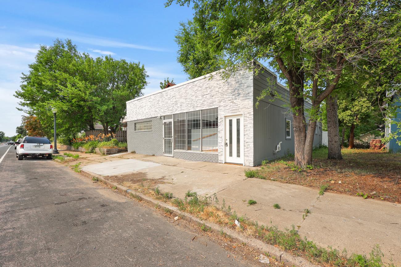 4308 Chicago Avenue Property Photo 3