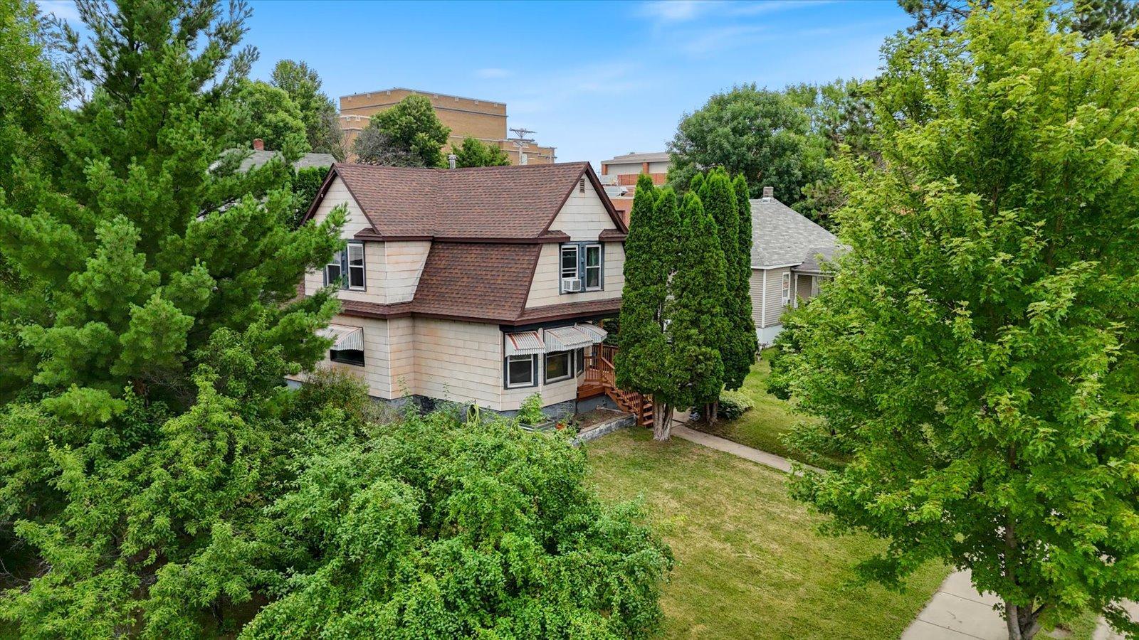 403 Cole Street Property Photo 1