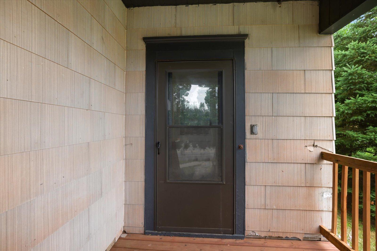 403 Cole Street Property Photo 3