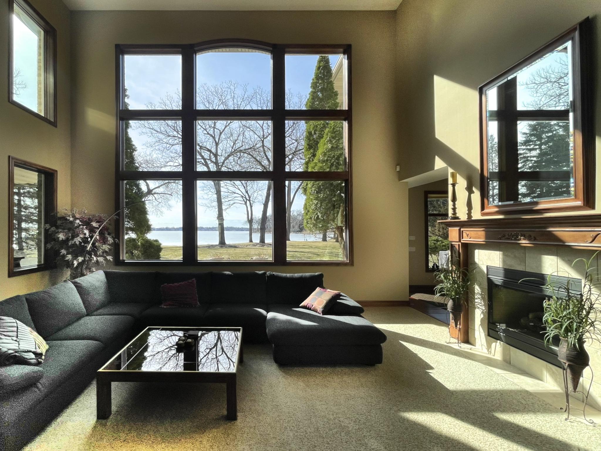 3995 N Shore Drive Property Photo 8