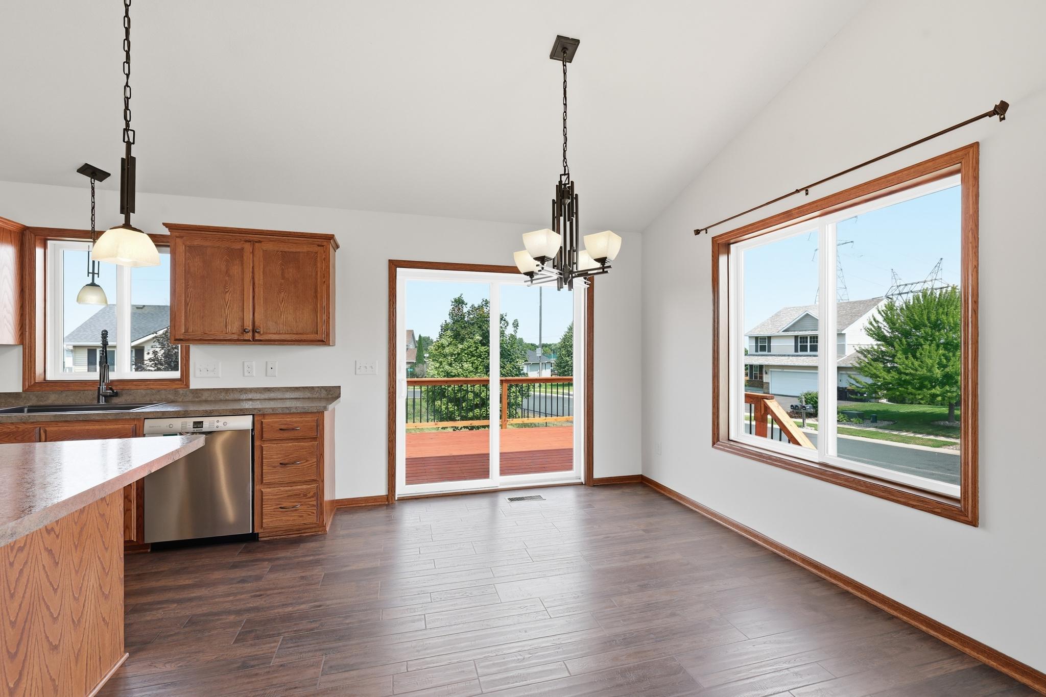 279 Kiso Avenue Property Photo 8