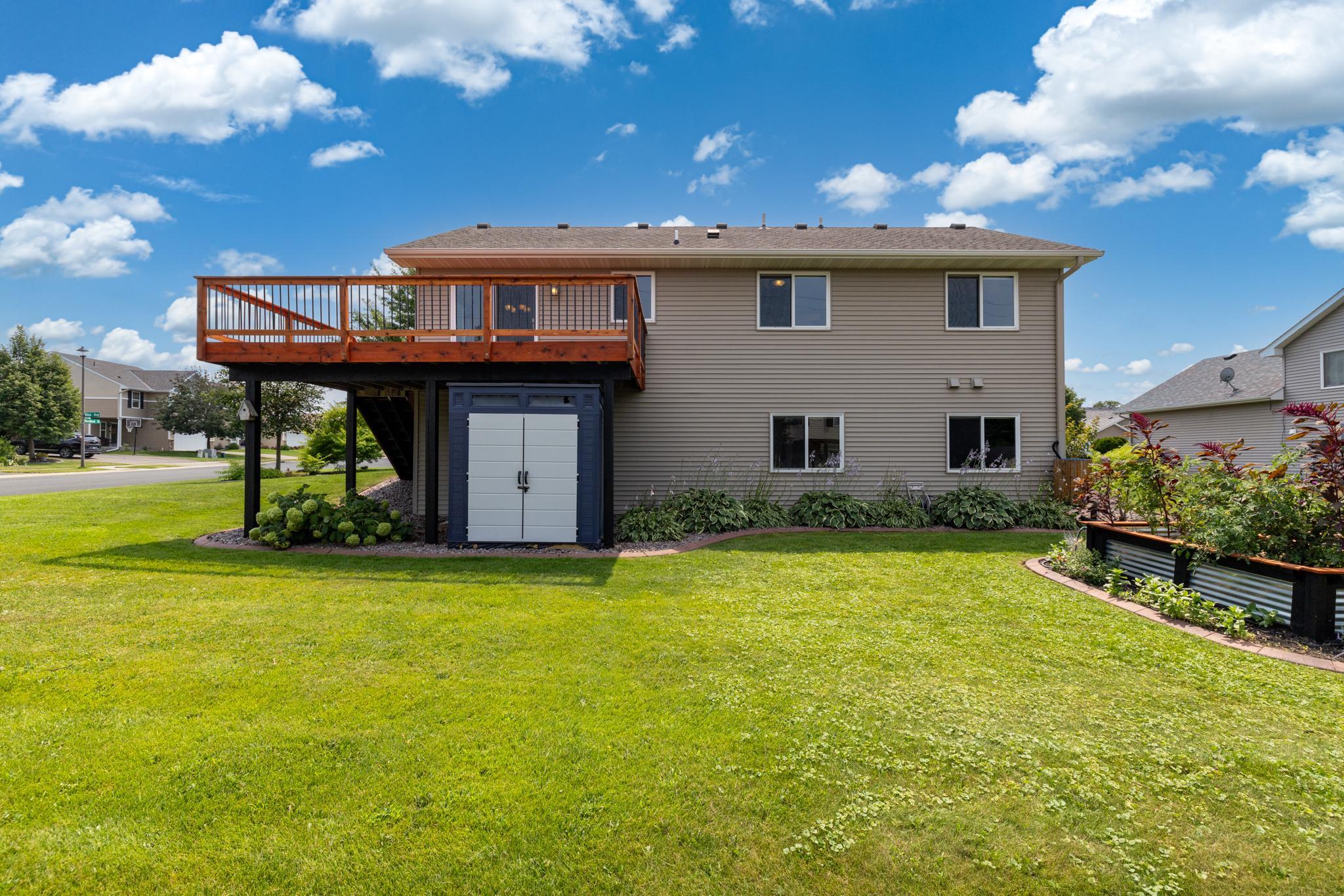 279 Kiso Avenue Property Photo 38