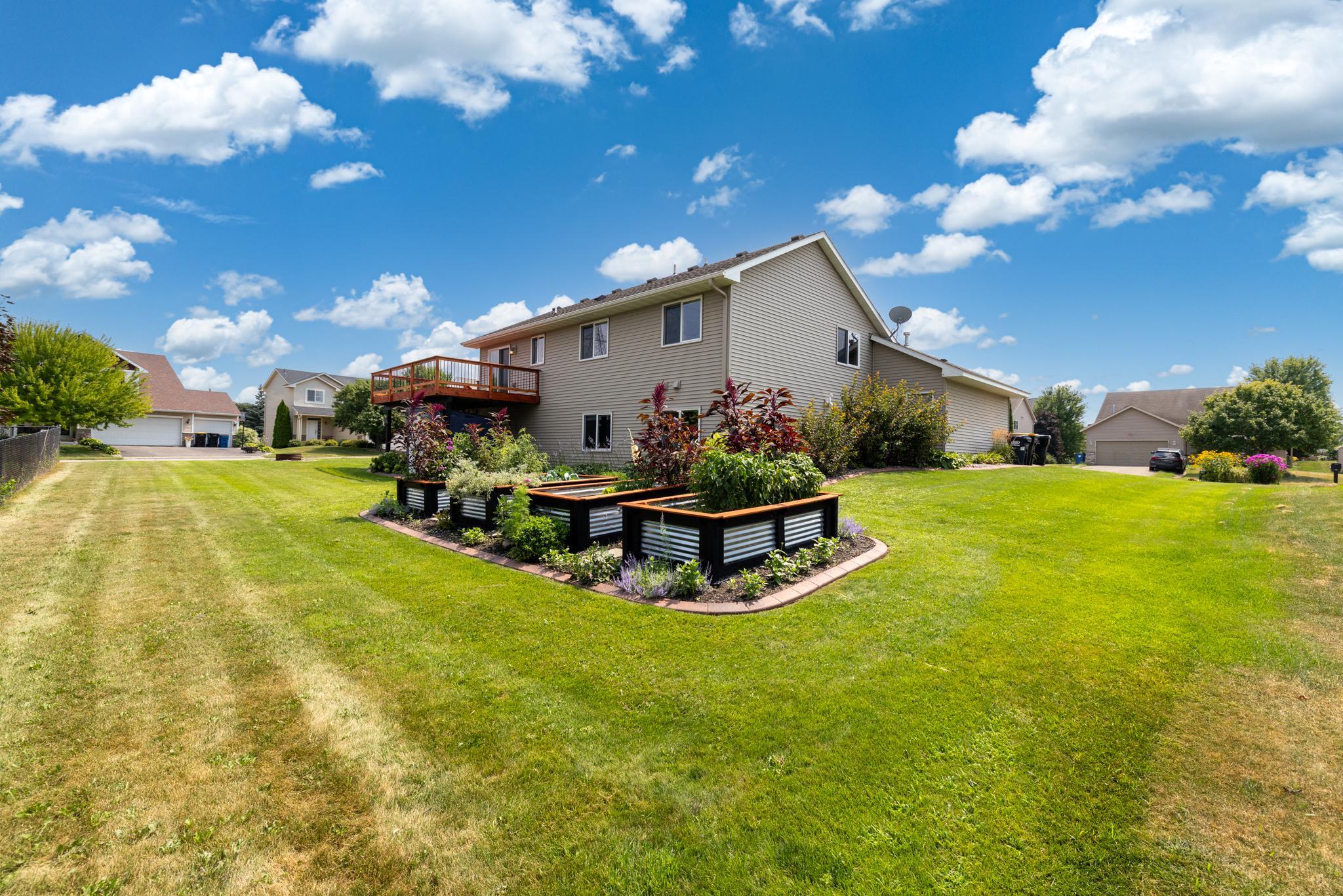 279 Kiso Avenue Property Photo 39