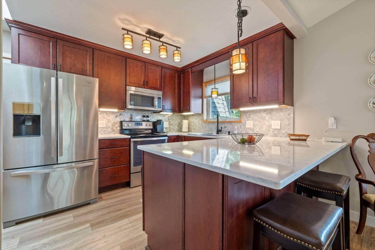 5501 Auto Club Road Property Photo 1