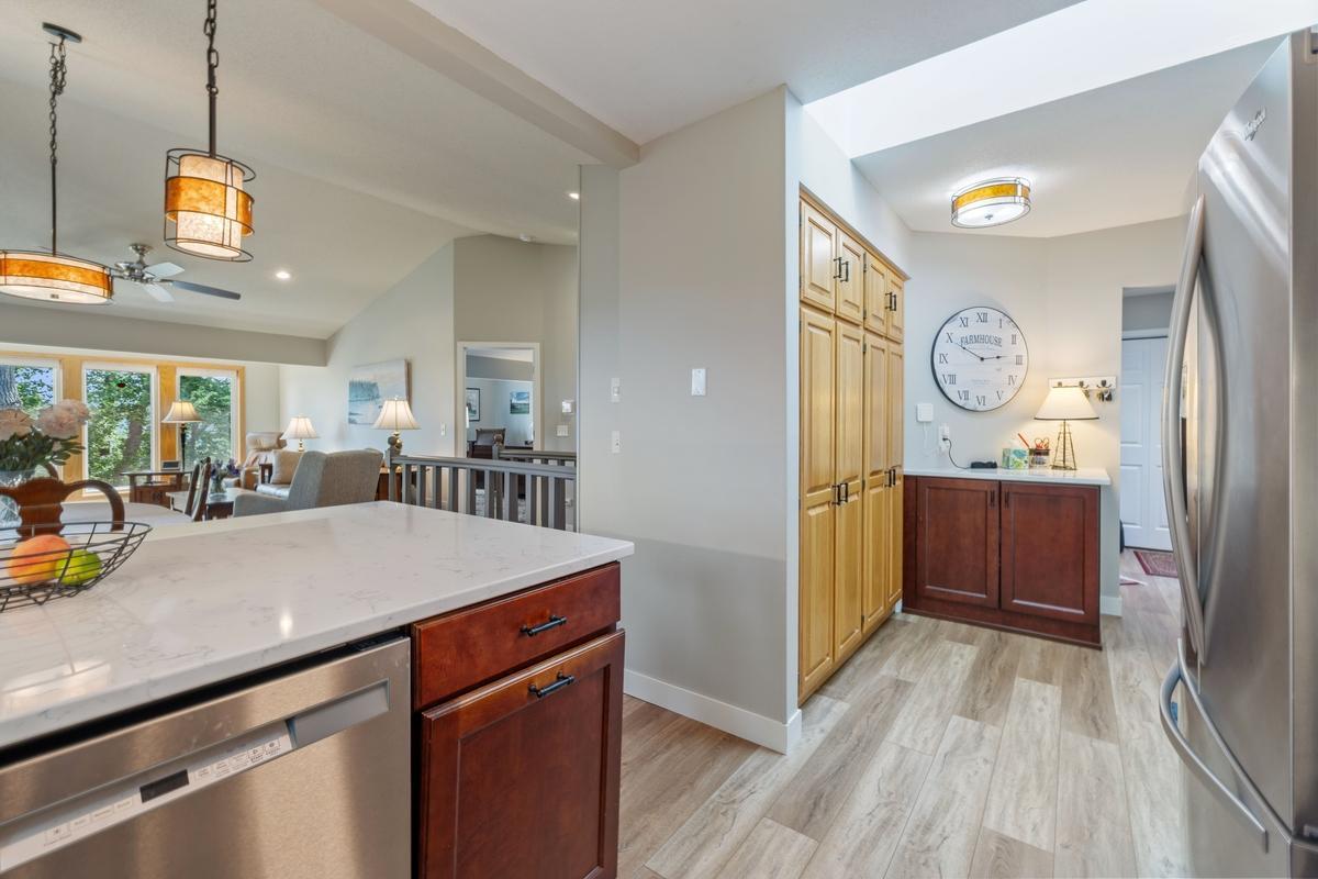 5501 Auto Club Road Property Photo 3