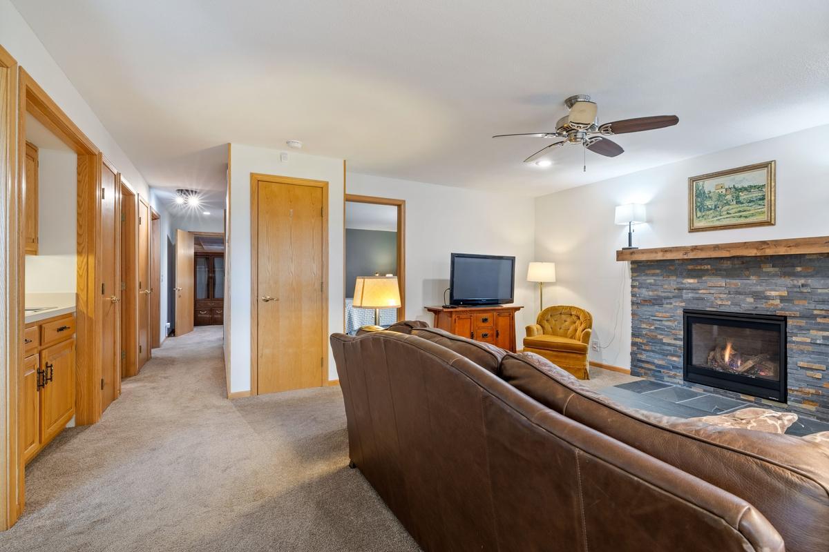 5501 Auto Club Road Property Photo 19