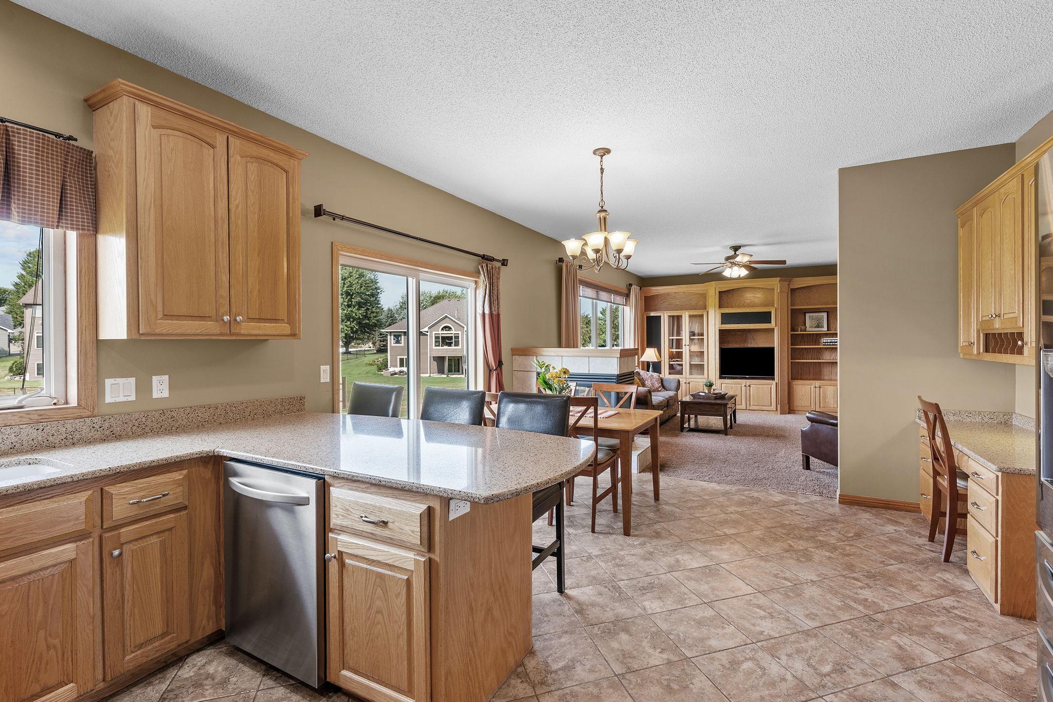 1126 Hudson Trail Property Photo 6