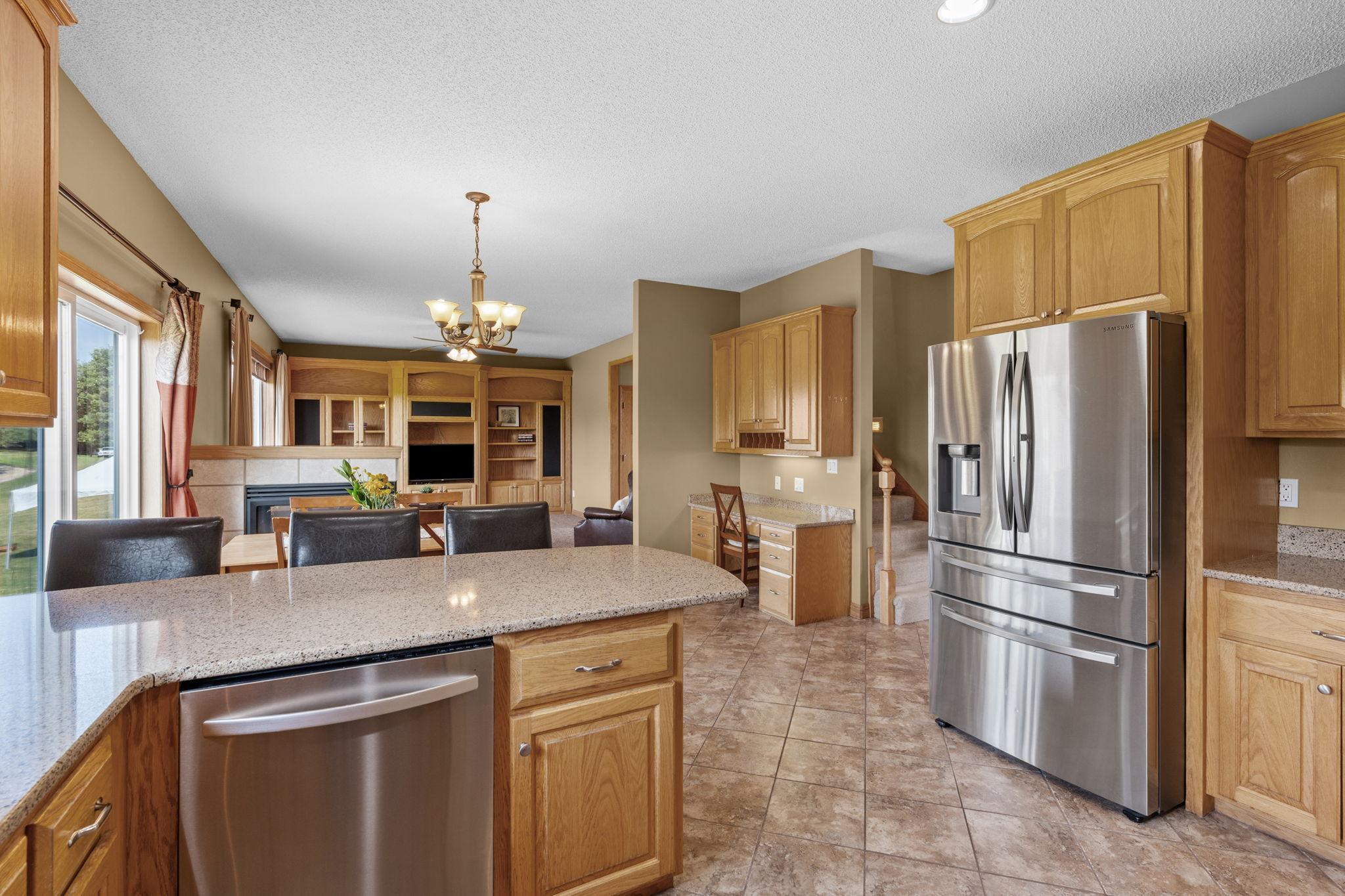1126 Hudson Trail Property Photo 8