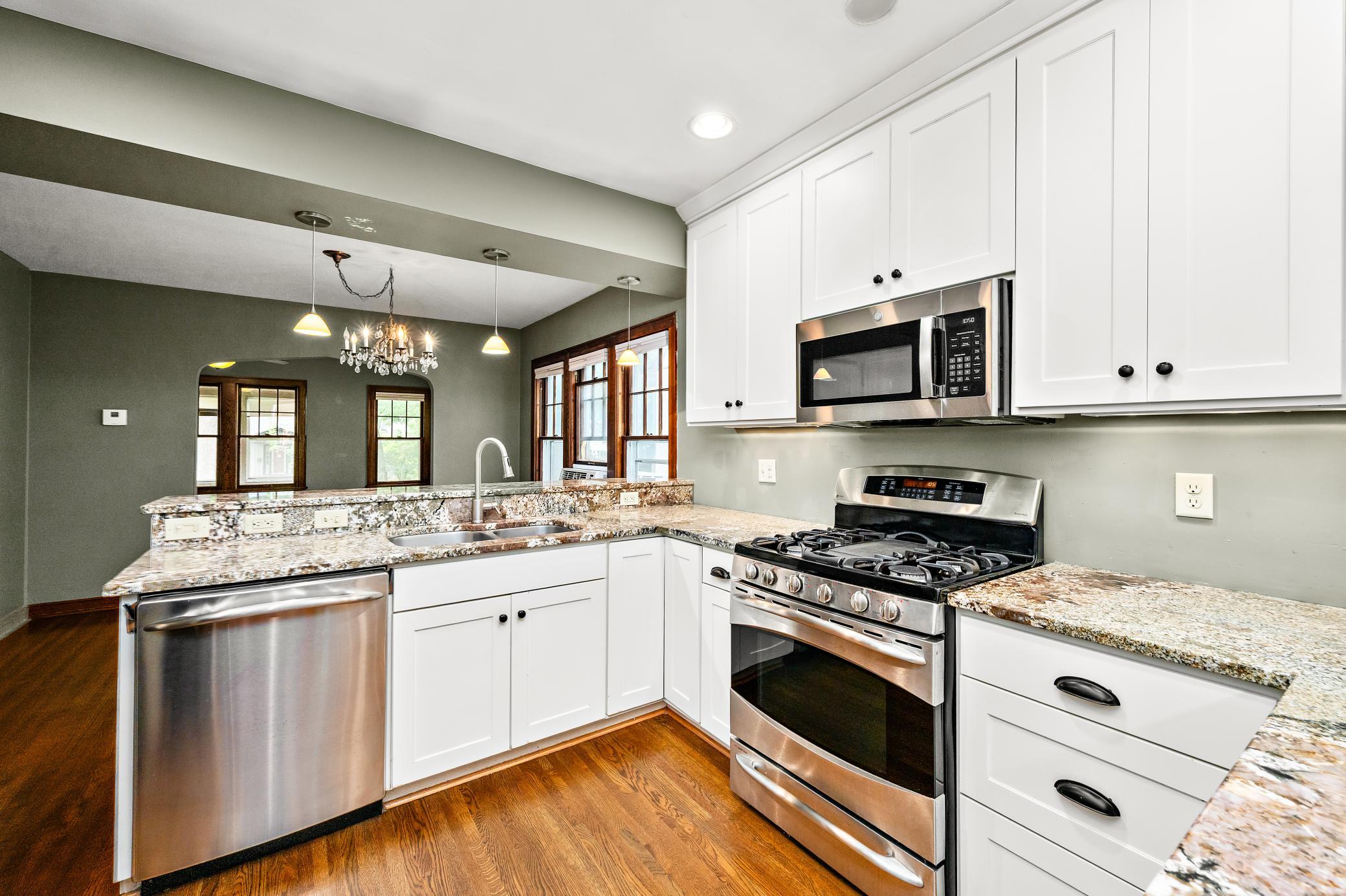 3020 Garfield Street Ne Property Photo 1