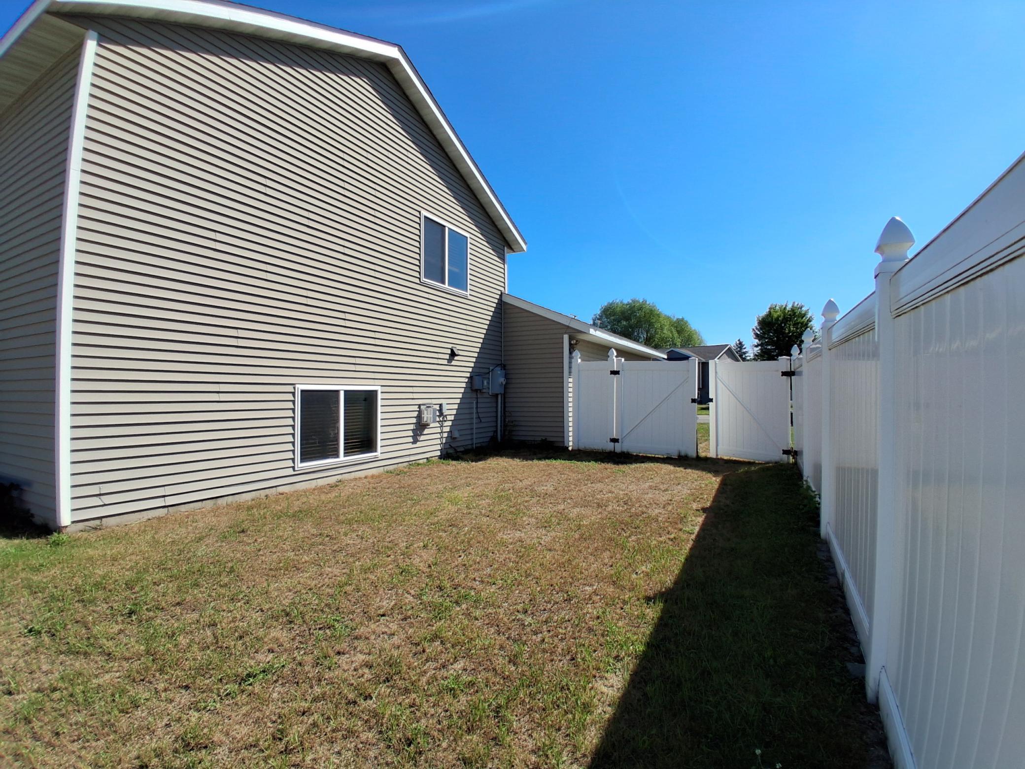 2175 67th Avenue N Property Photo 4