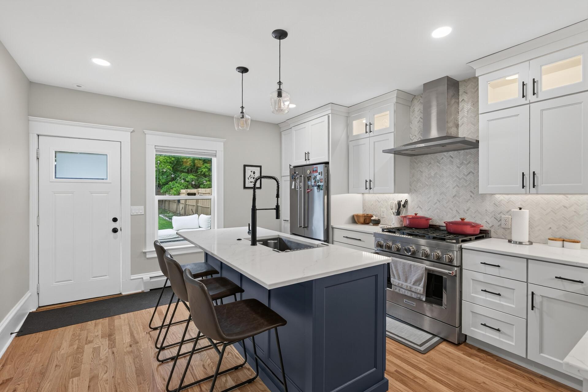 419 2nd Street Ne Property Photo 2