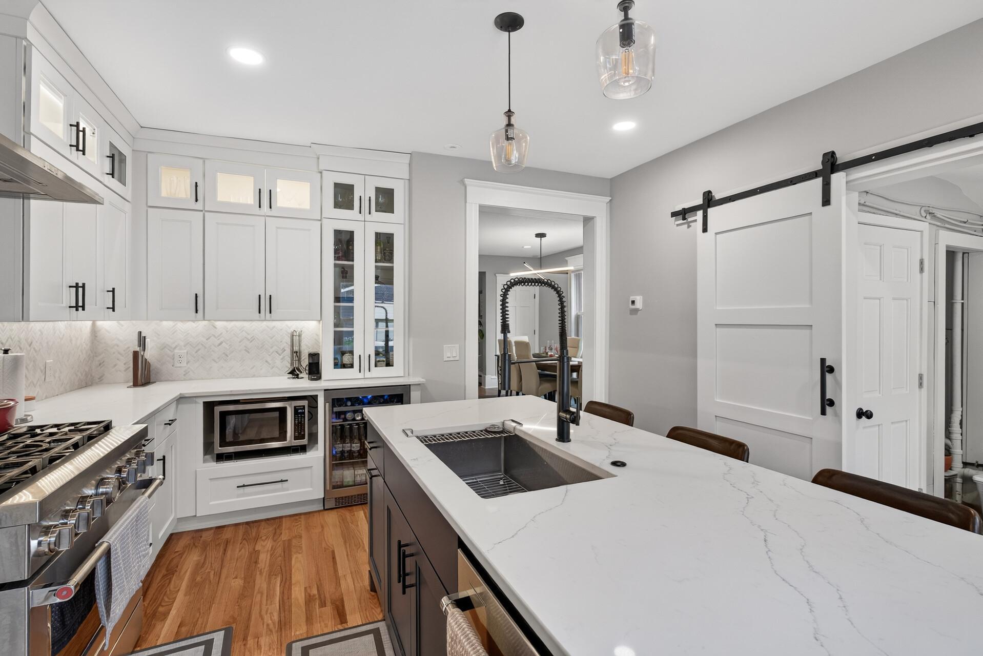 419 2nd Street Ne Property Photo 3