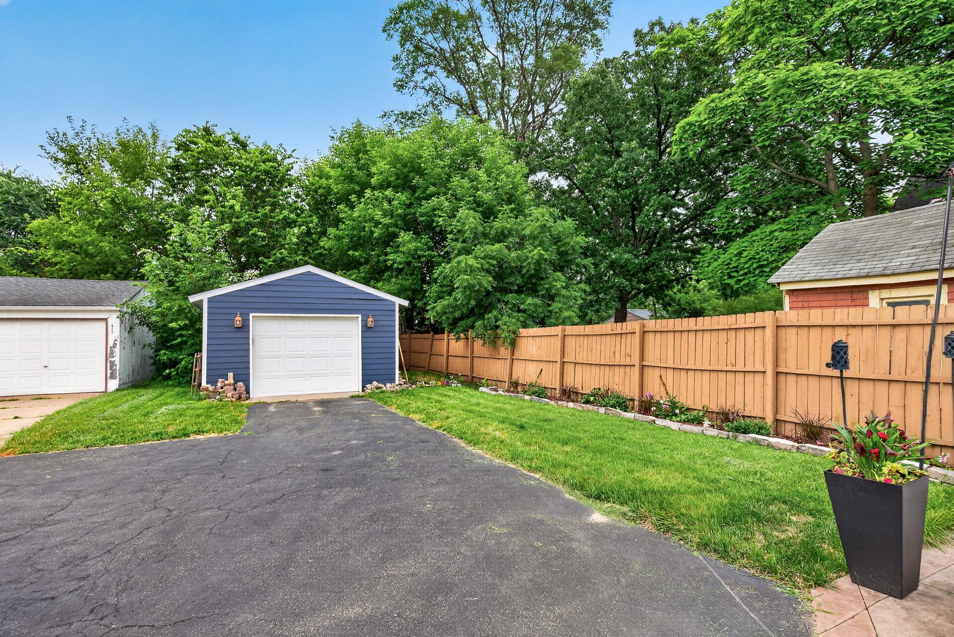 419 2nd Street Ne Property Photo 27