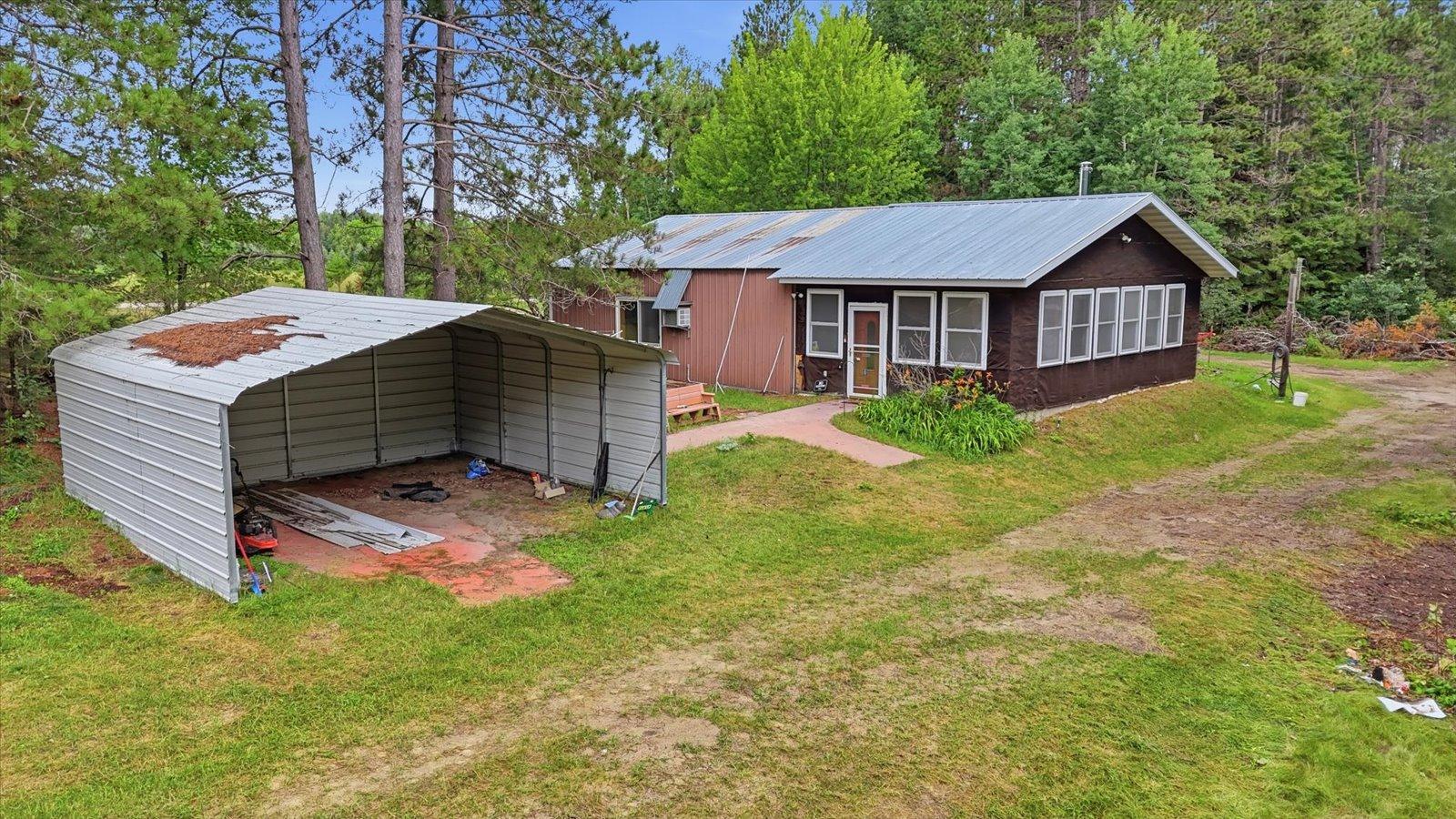 27679 Splithand Road Property Photo 1