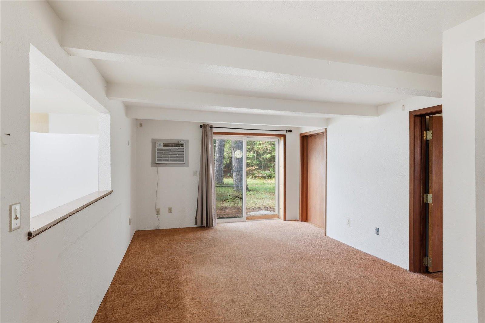 27679 Splithand Road Property Photo 12