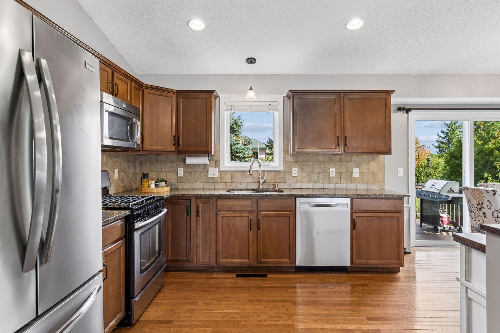 17308 Glencoe Avenue Property Photo 8