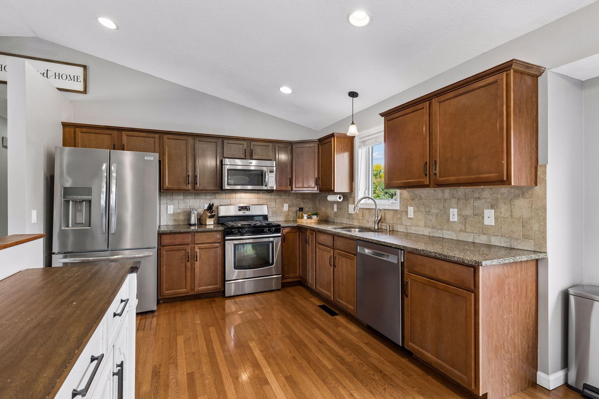 17308 Glencoe Avenue Property Photo 9