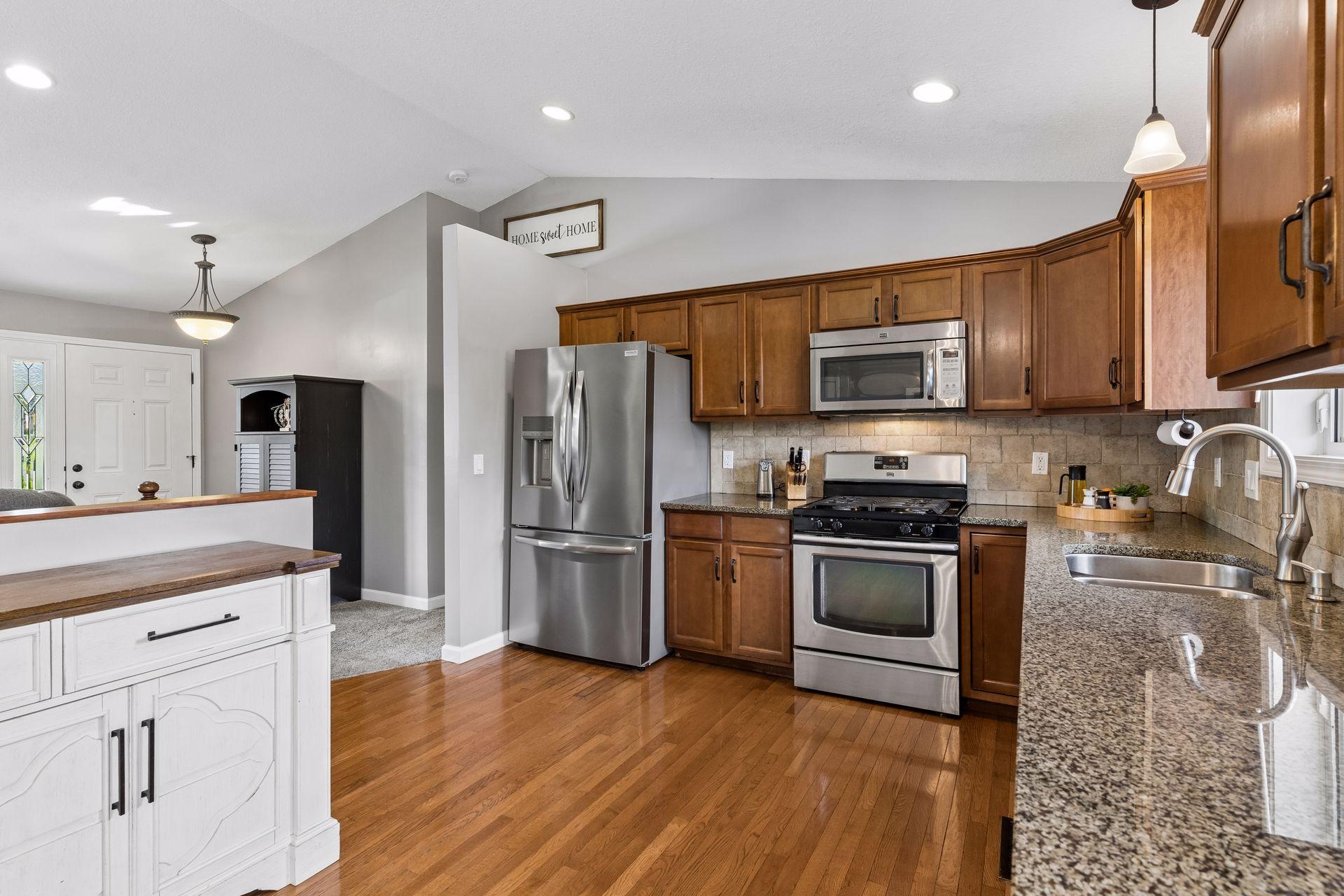 17308 Glencoe Avenue Property Photo 10