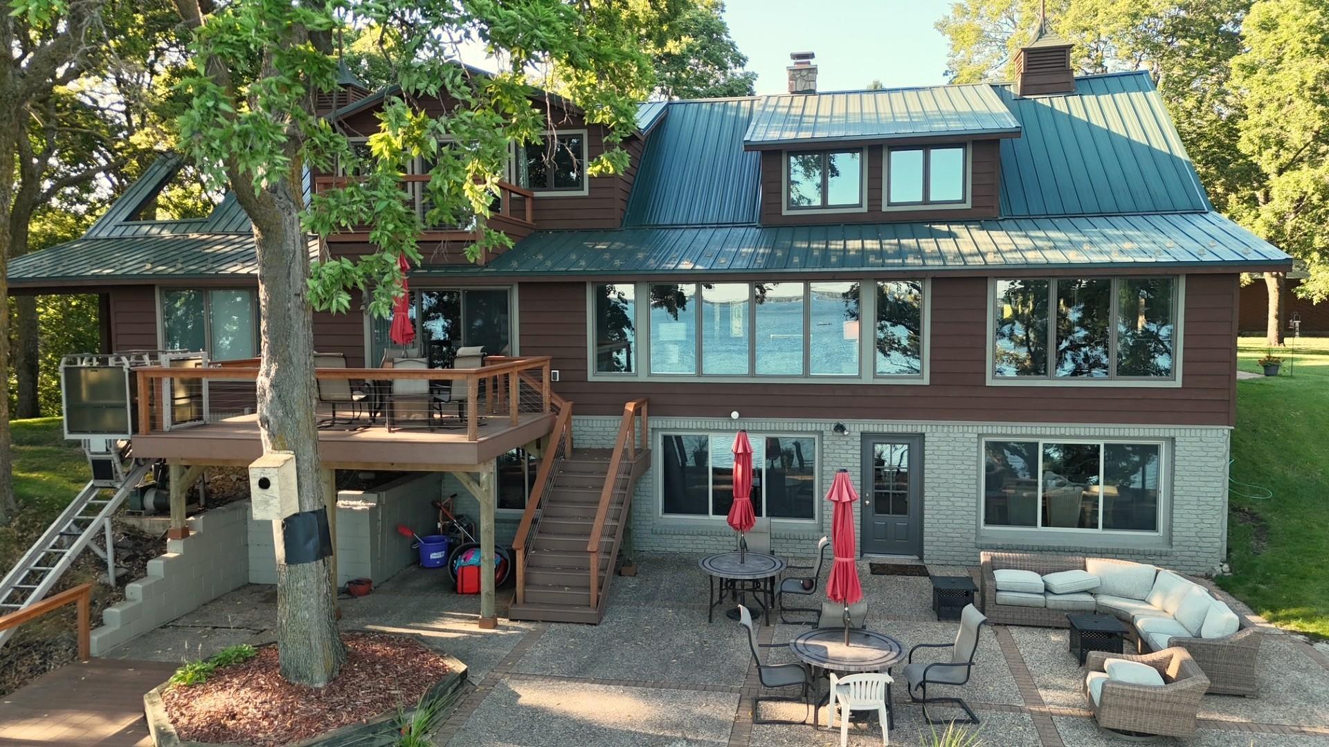 9881 N Shore Drive Property Photo 9