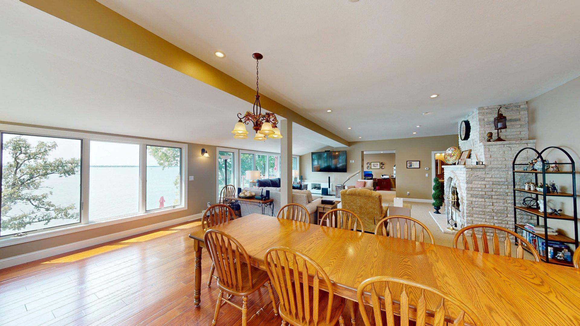 9881 N Shore Drive Property Photo 17